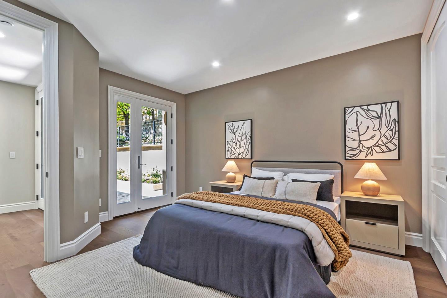 Los Gatos, California, 95032, United States, 8 Bedrooms Bedrooms, ,11 BathroomsBathrooms,Residential,For Sale,1855941