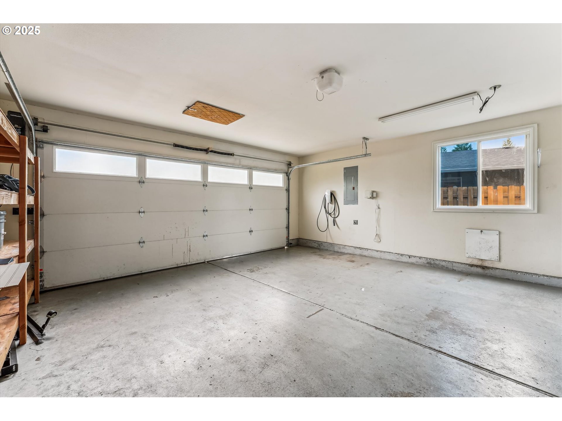 Forest Grove, Oregon, 97116, United States, 3 Bedrooms Bedrooms, ,2 BathroomsBathrooms,Residential,For Sale,1917976
