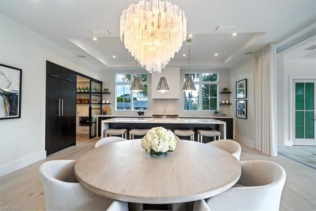 Naples, Florida, 34102, United States, 4 Bedrooms Bedrooms, ,6 BathroomsBathrooms,Residential,For Sale,1908699