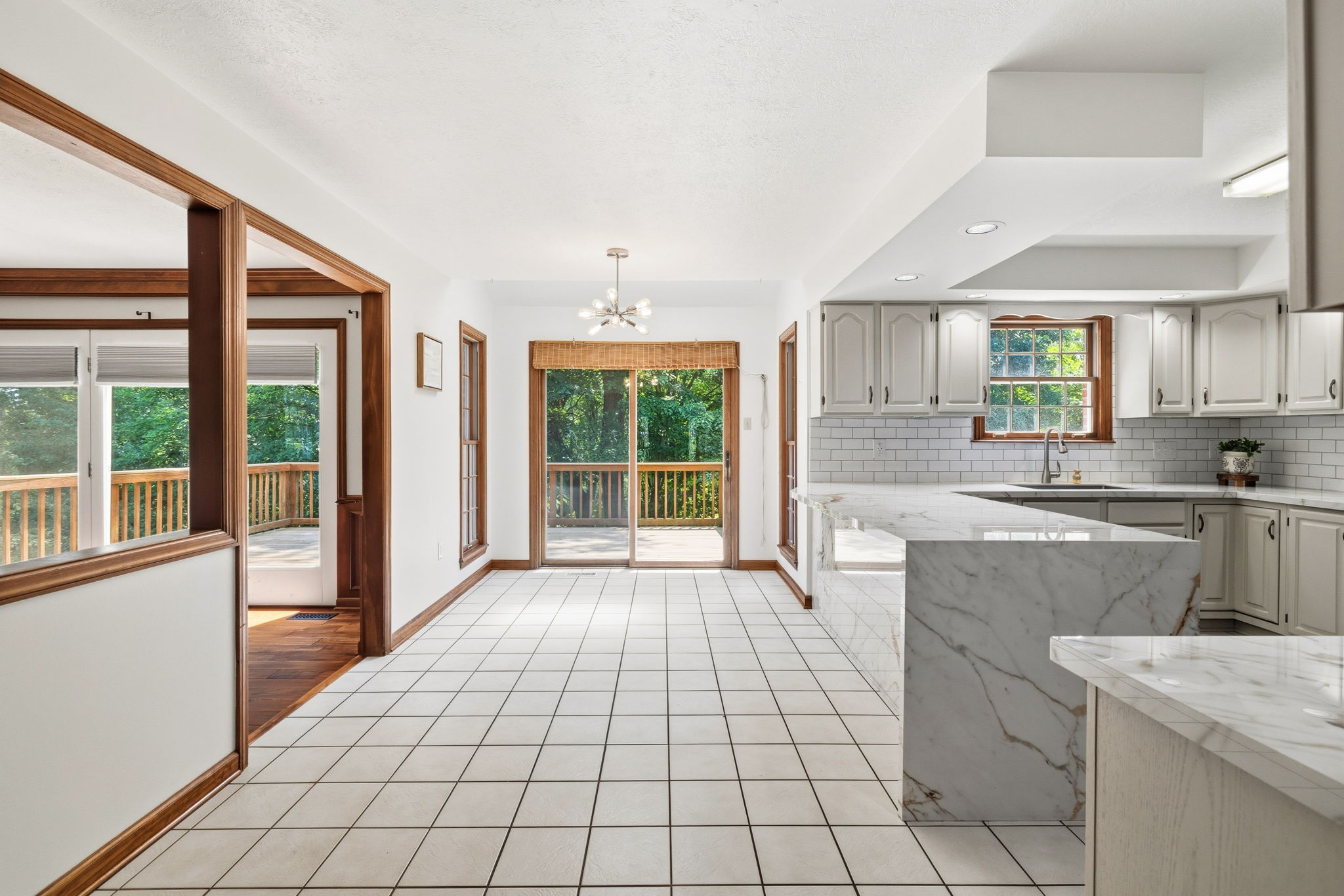  2457 Dogwood Drive, Franklin Park, PA 15090 - 物件實景