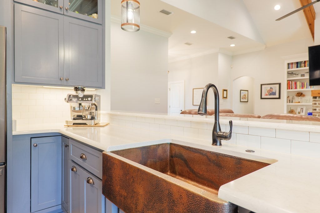 Valdosta, Georgia, 31601, United States, 4 Bedrooms Bedrooms, ,3 BathroomsBathrooms,Residential,For Sale,1991000