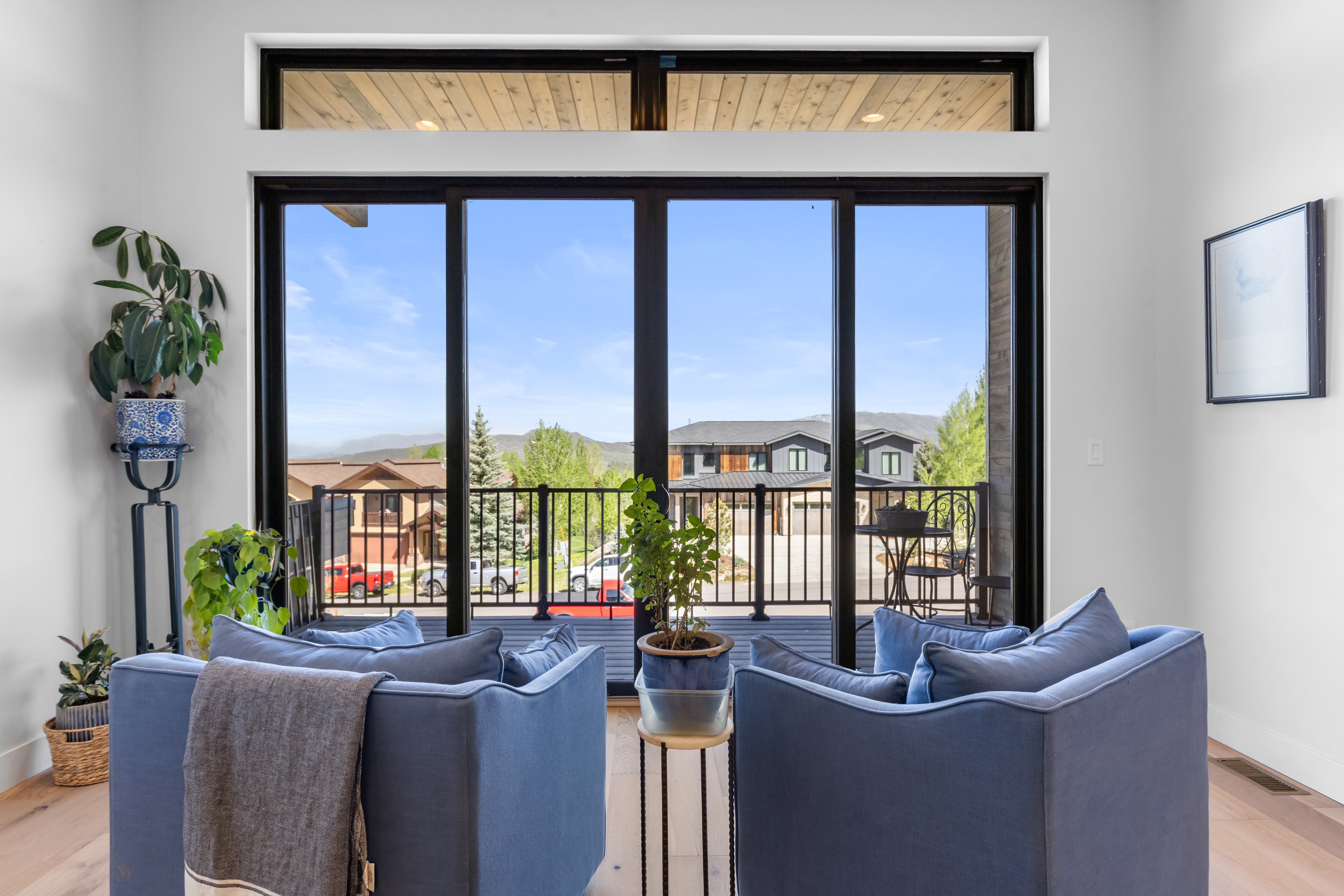  MODERN FISH CREEK AREA HOME - 物件實景