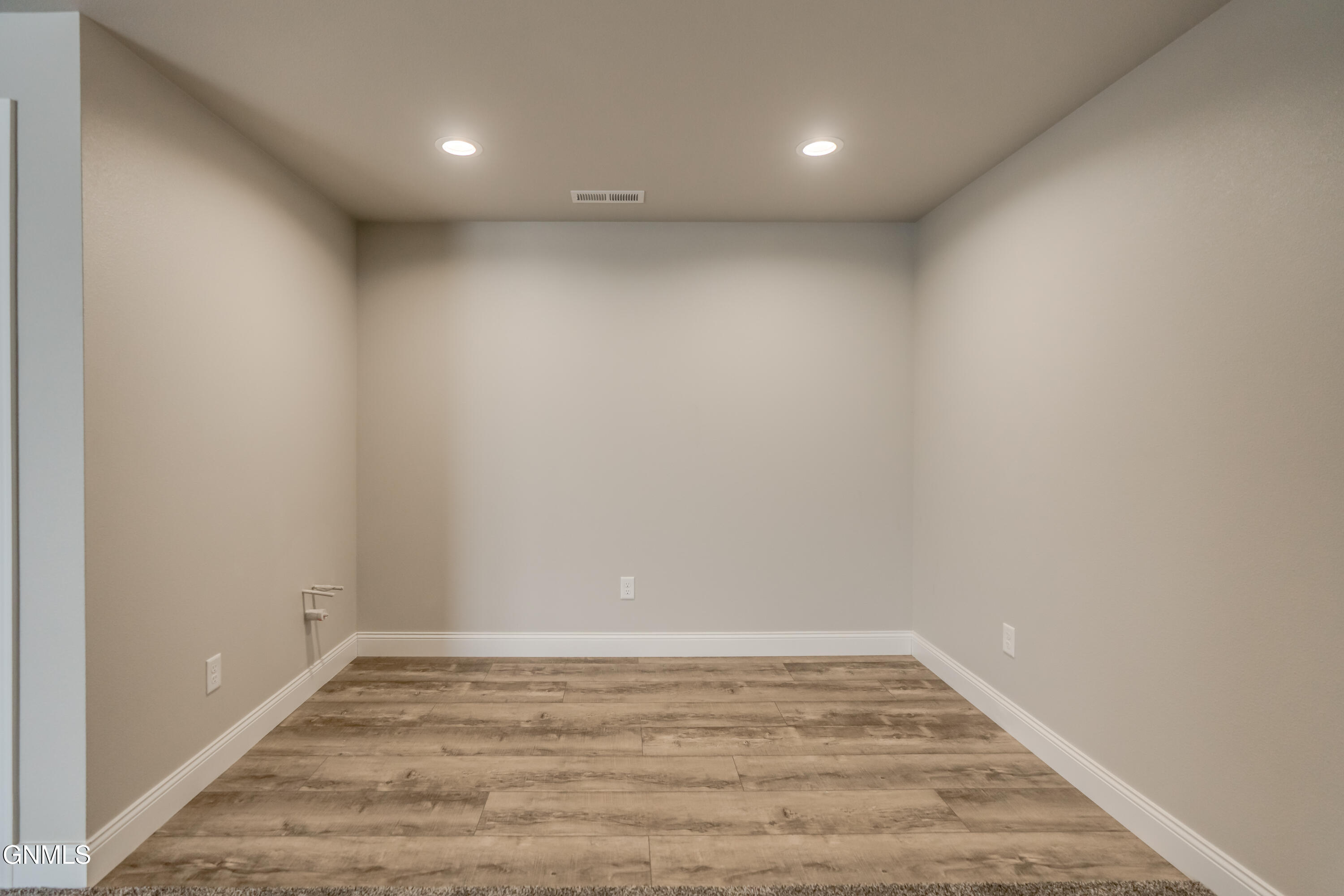 Bismarck, North Dakota, 58503, United States, 4 Bedrooms Bedrooms, ,3 BathroomsBathrooms,Residential,For Sale,2035327