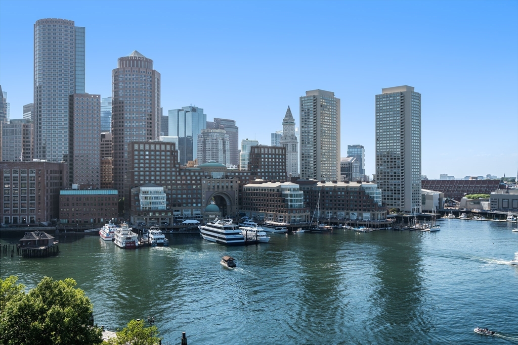 Boston, Massachusetts, 02210, United States, 3 Bedrooms Bedrooms, ,4 BathroomsBathrooms,Residential,For Sale,1885847