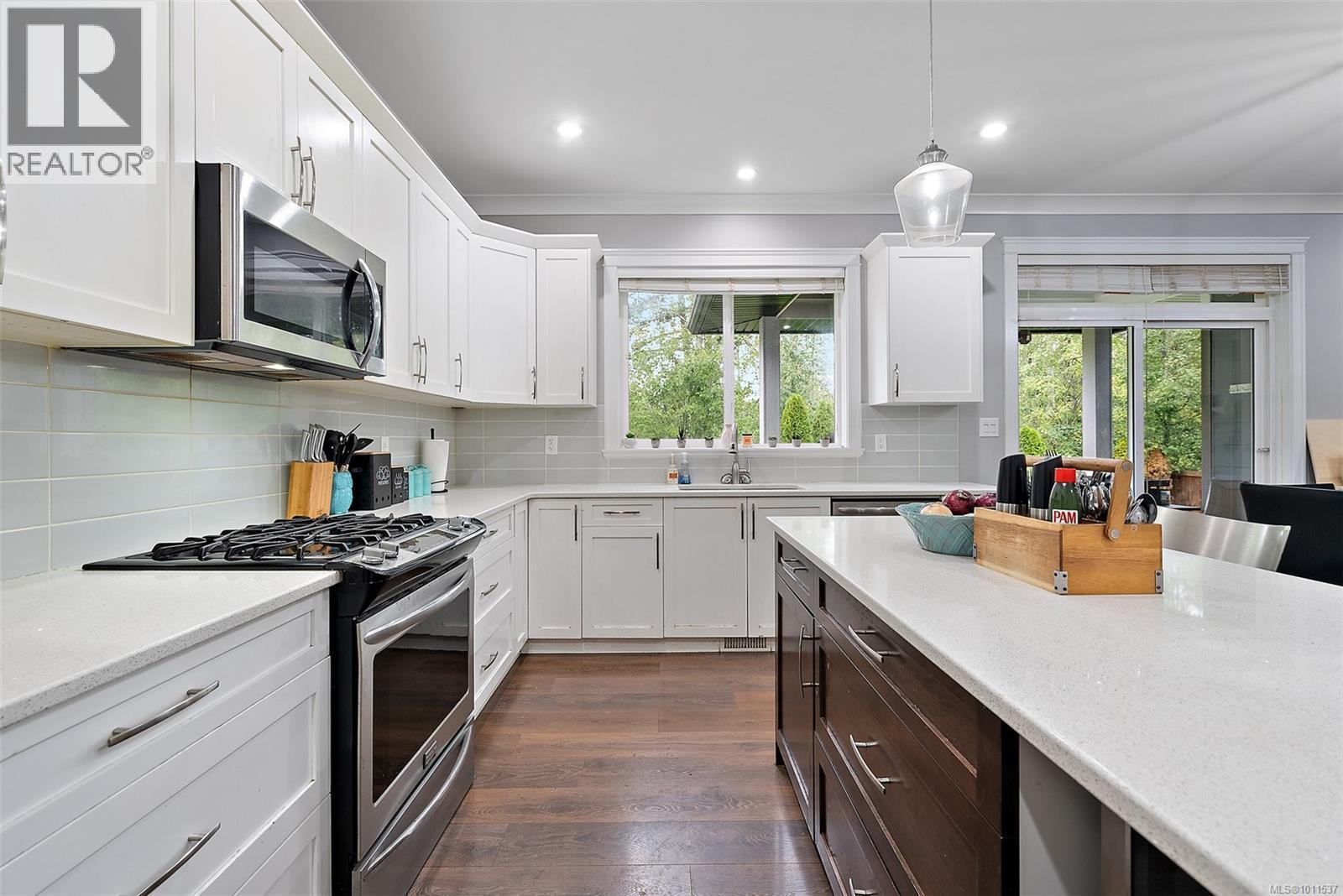 LANGFORD, British Columbia, V9C 0L1, CA, 4 Bedrooms Bedrooms, ,4 BathroomsBathrooms,Residential,For Sale,1947829