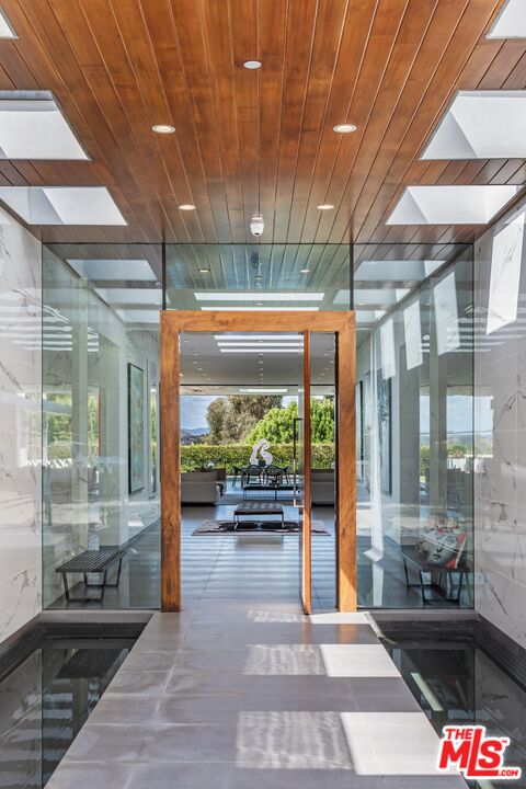Beverly Hills, California, 90210, United States, 5 Bedrooms Bedrooms, ,9 BathroomsBathrooms,Residential,For Sale,1906570