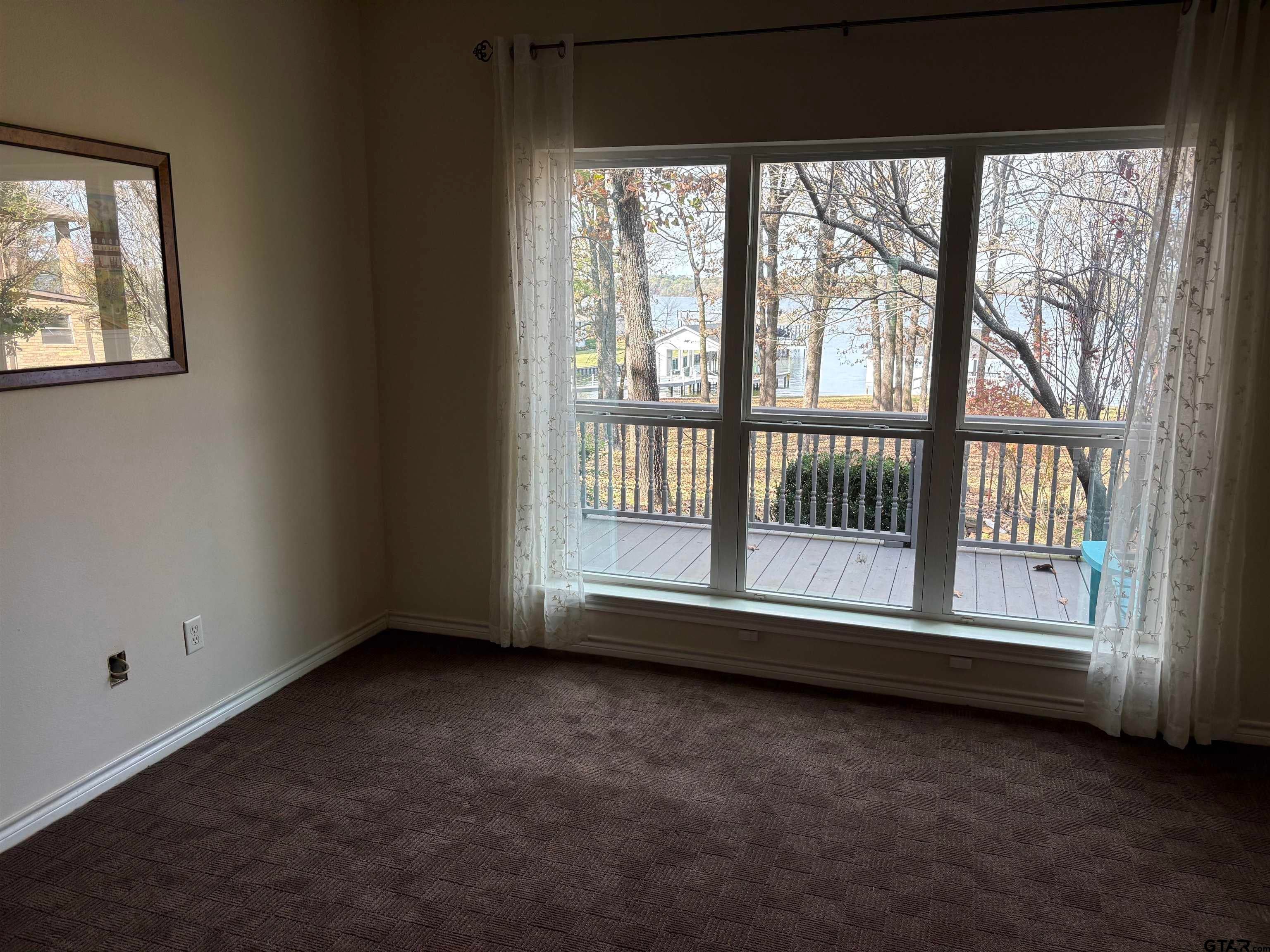 Pittsburg, Texas, 75686, United States, 4 Bedrooms Bedrooms, ,3 BathroomsBathrooms,Residential,For Sale,2001742