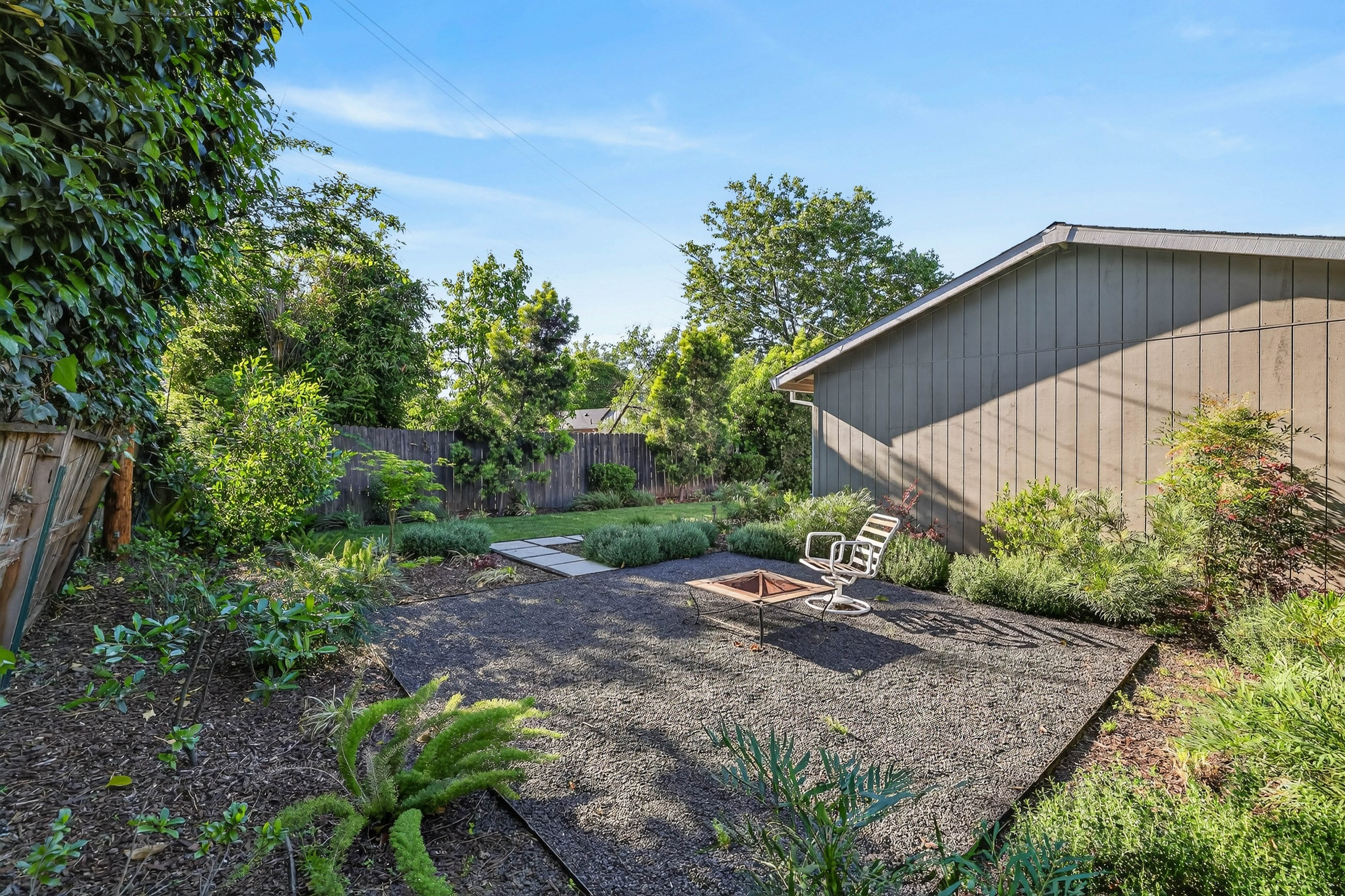  4330 3rd Avenue, Sacramento, CA 95817 - 物件實景