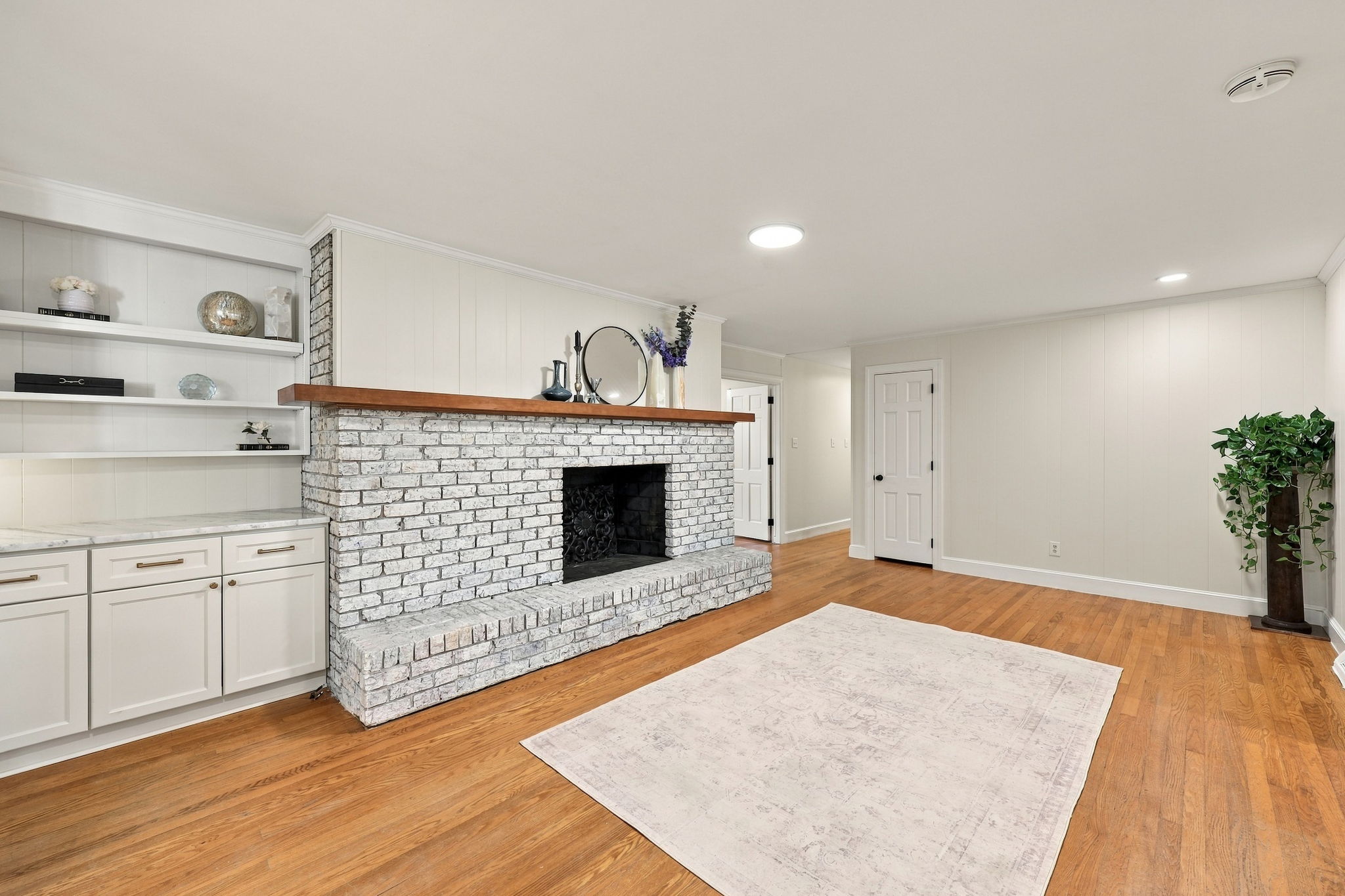  6700 Valley Lake Drive, Raleigh, NC 27612 - 物件實景
