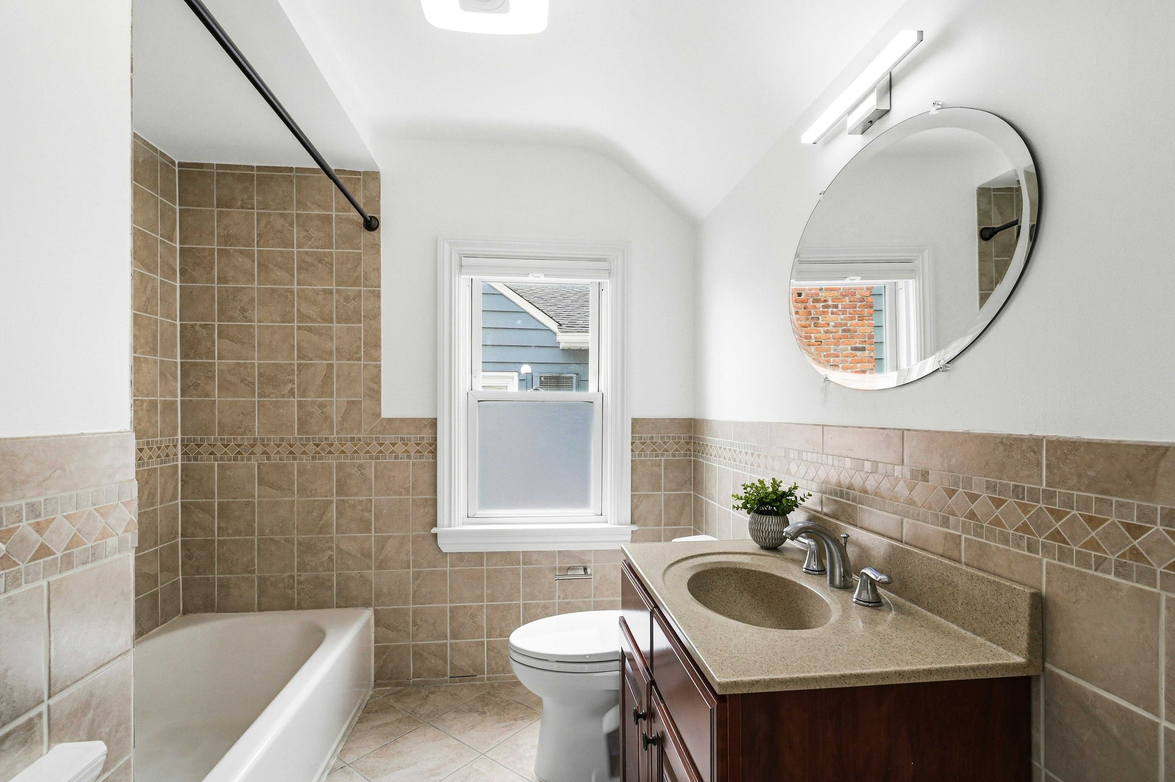  45 Locust Place, Manhasset, NY 11030 - 物件實景