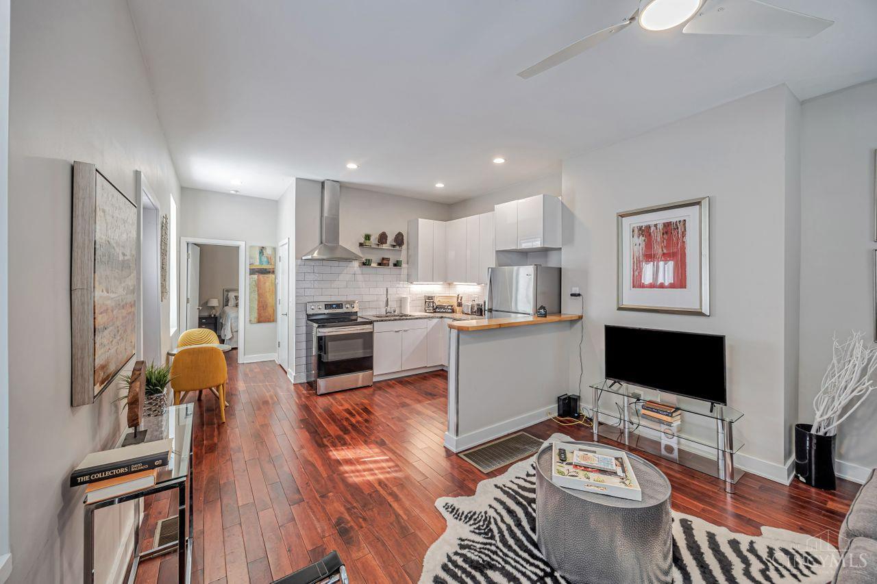 Cincinnati, Ohio, 45202, United States, ,Residential,For Sale,1828397