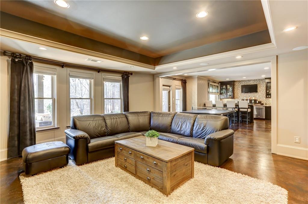 Suwanee, Georgia, 30024, United States, 5 Bedrooms Bedrooms, ,5 BathroomsBathrooms,Residential,For Sale,2025852