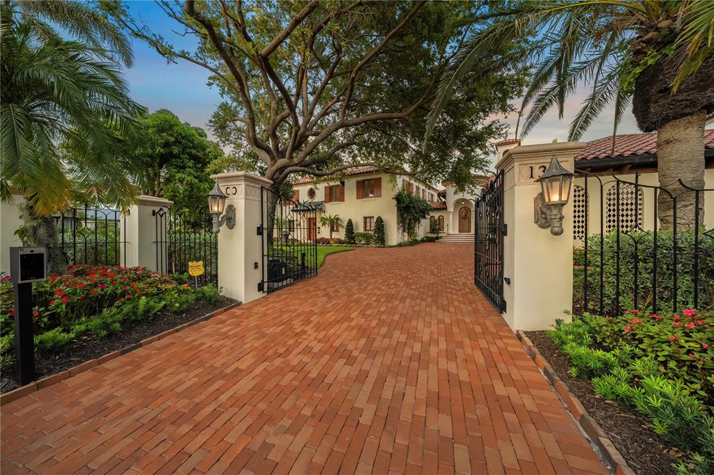 Sarasota, Florida, 34236, United States, 5 Bedrooms Bedrooms, ,7 BathroomsBathrooms,Residential,For Sale,1913430