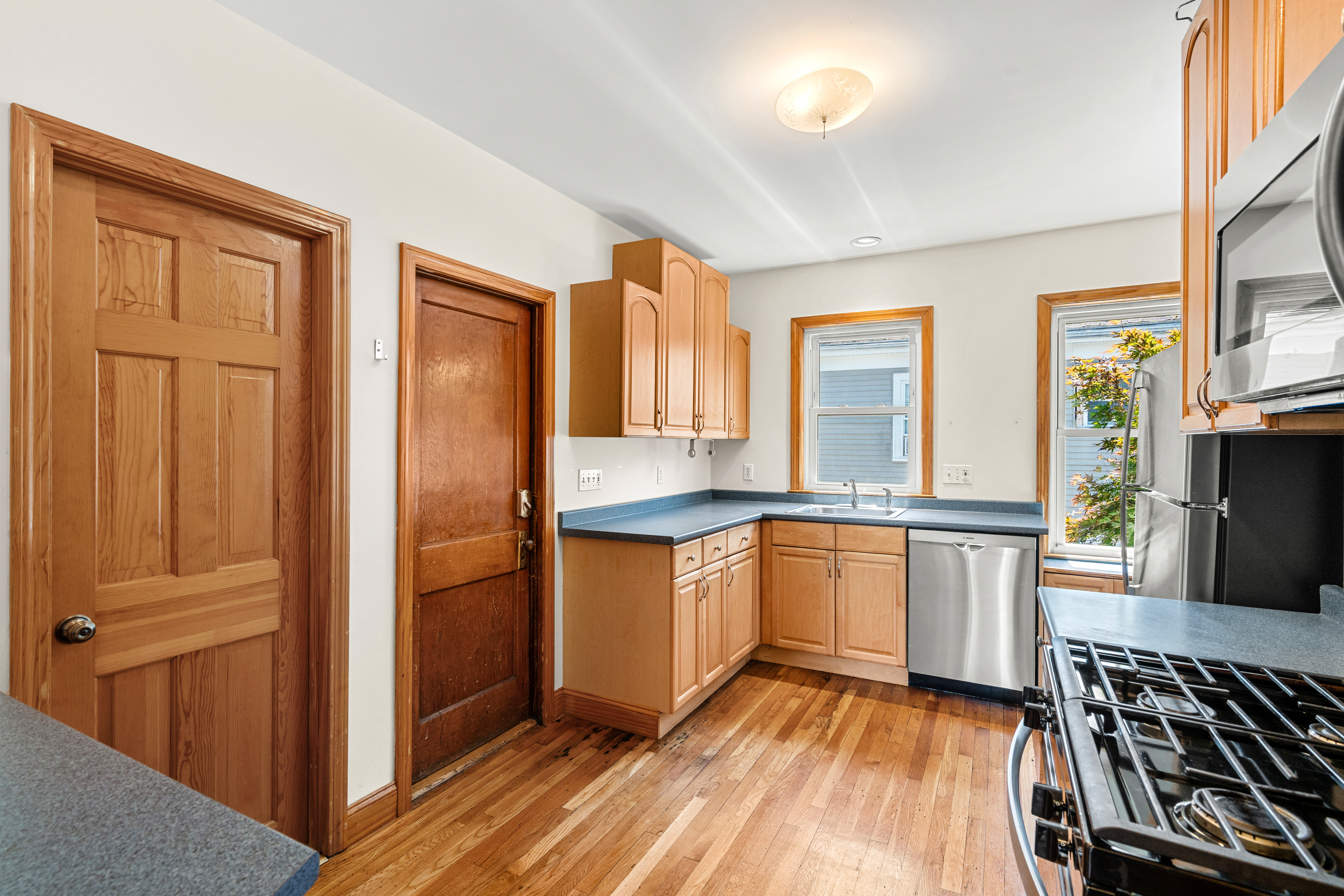  21-23 Averton Street, Boston, MA, 02131 - 物件實景