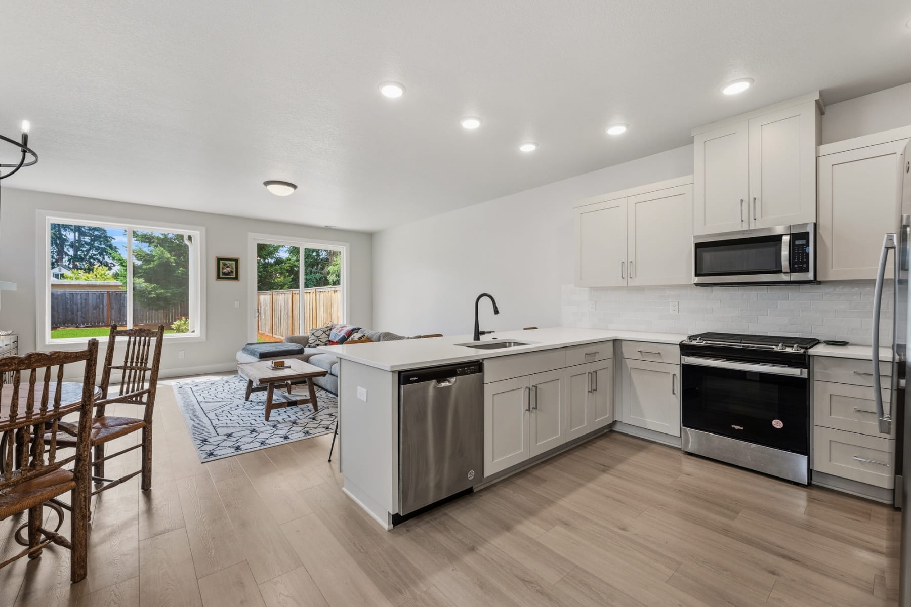  2414 SE MAYBROOK LN Milwaukie, OR 97222 - 物件實景