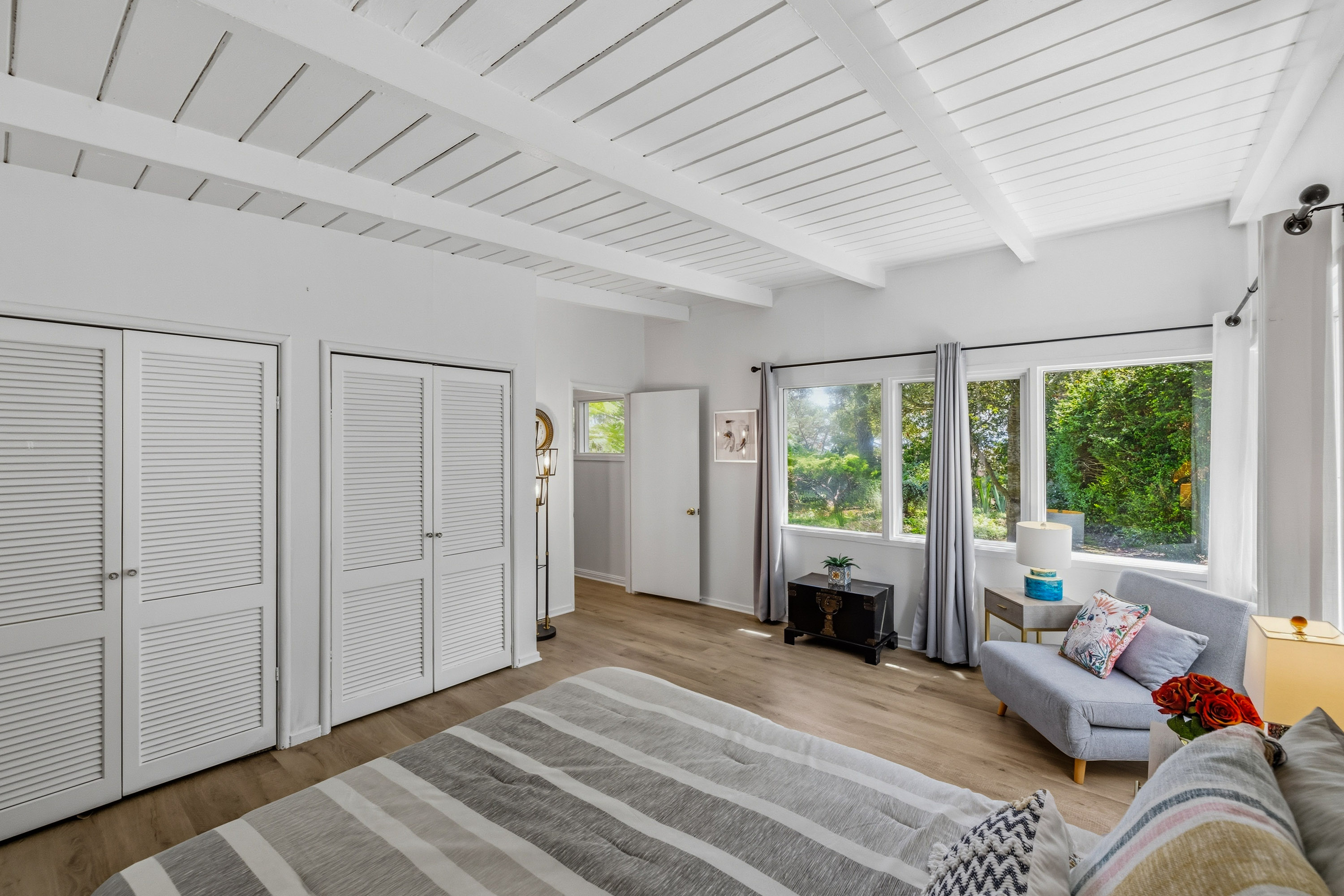  4058 El Bosque Drive - 物件實景