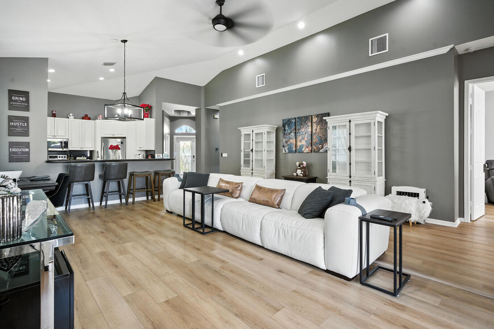 West Palm Beach, Florida, 33411, United States, 2 Bedrooms Bedrooms, ,2 BathroomsBathrooms,Residential,For Sale,1907135