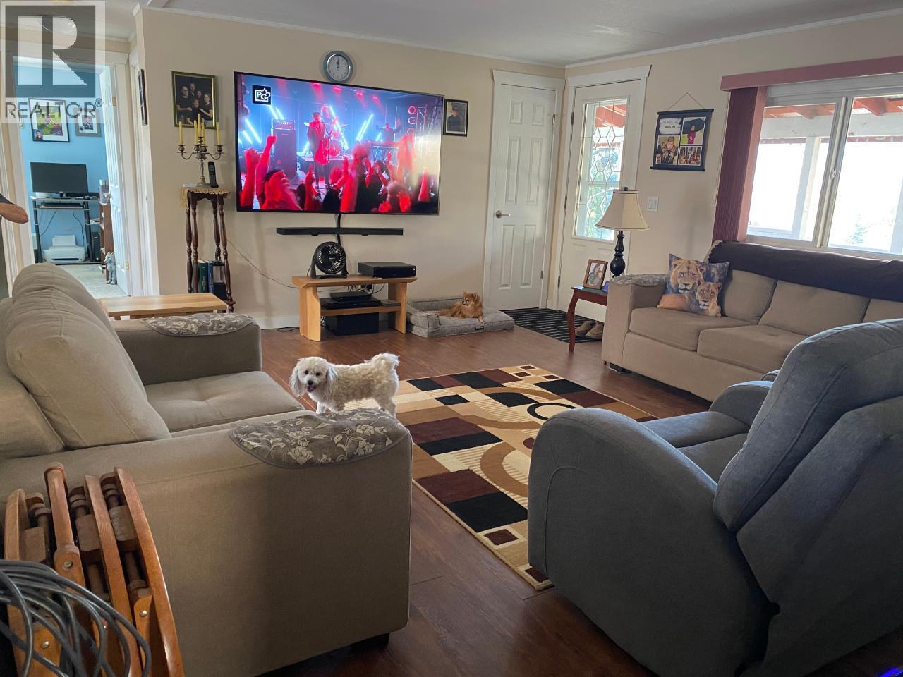KAMLOOPS, British Columbia, V2H 1S7, CA, 4 Bedrooms Bedrooms, ,3 BathroomsBathrooms,Residential,For Sale,1949543