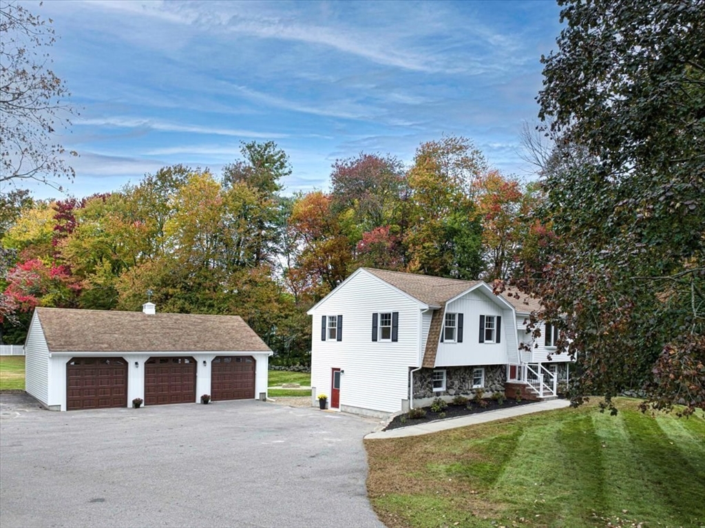 Medway, Massachusetts, 02053, United States, 3 Bedrooms Bedrooms, ,3 BathroomsBathrooms,Residential,For Sale,1908285