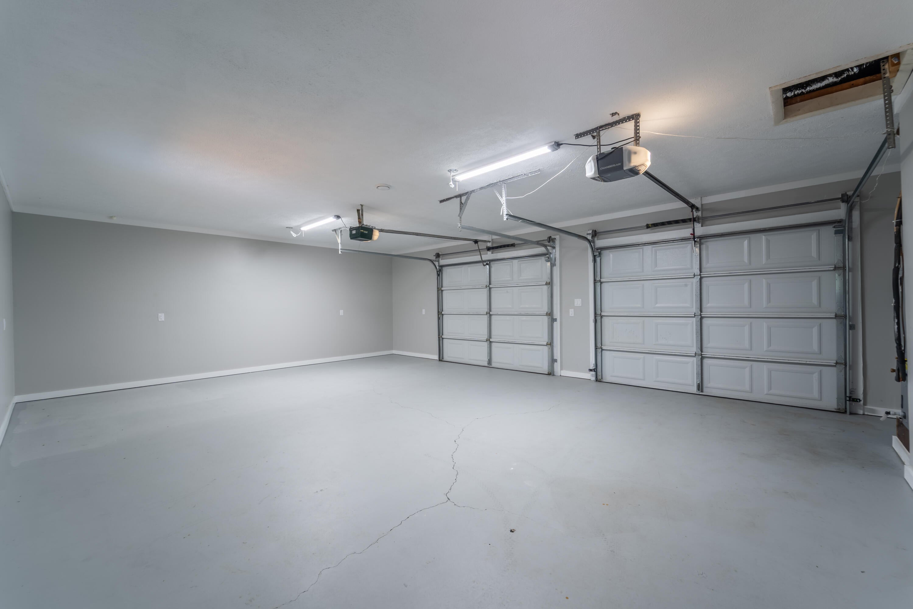 Berea, Kentucky, 40403, United States, 4 Bedrooms Bedrooms, ,4 BathroomsBathrooms,Residential,For Sale,1979235