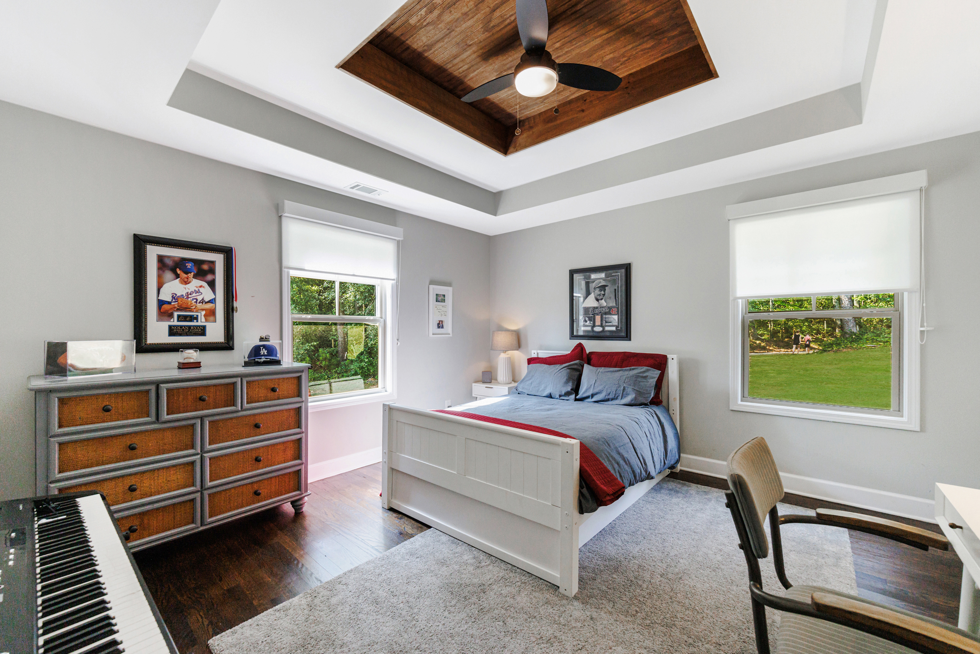  Stunning Fully Renovated Oasis on 2.4+/- Acres - 物件實景