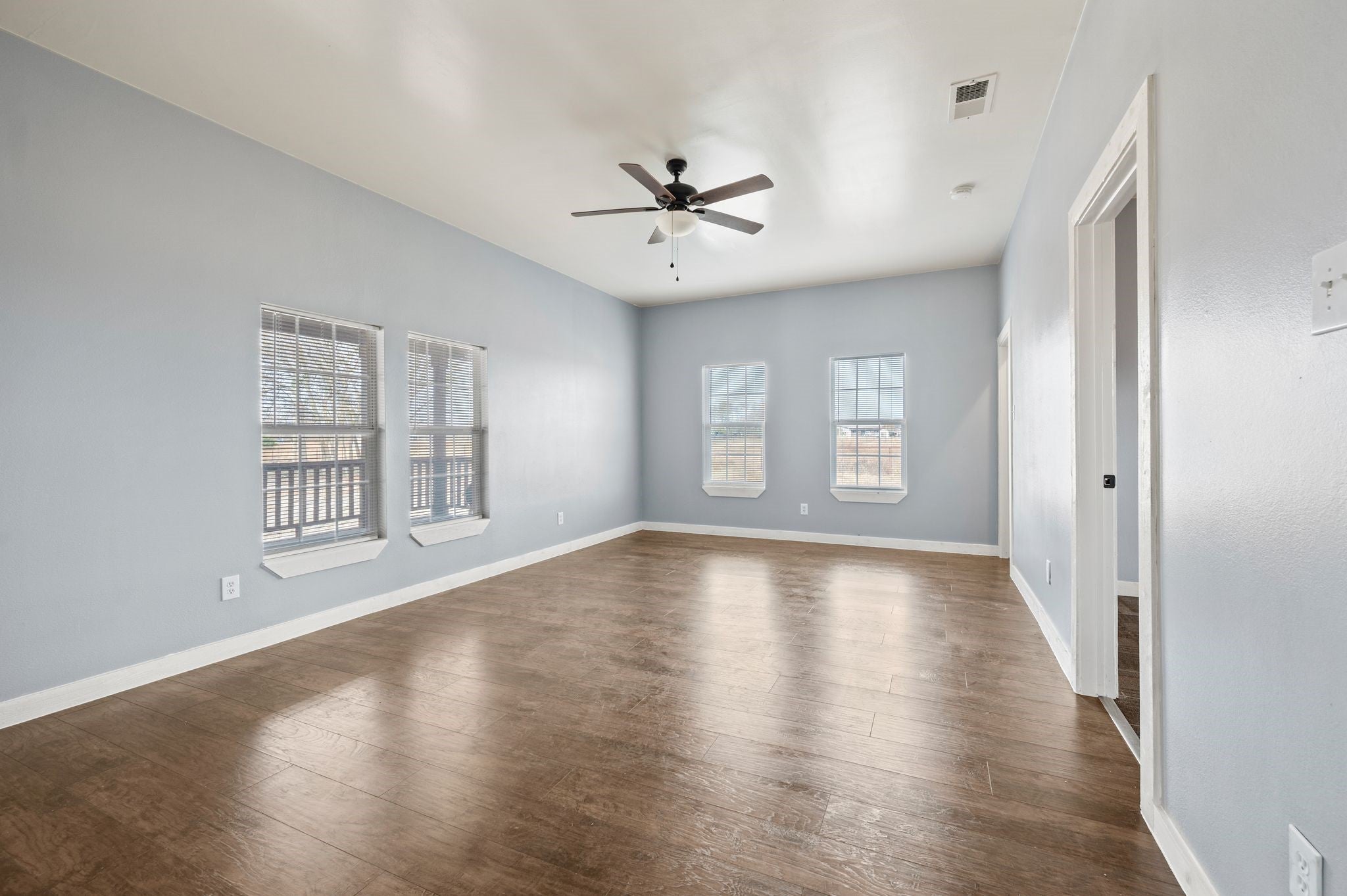 Farmersville, Texas, 75442, United States, 3 Bedrooms Bedrooms, ,2 BathroomsBathrooms,Residential,For Sale,1995432