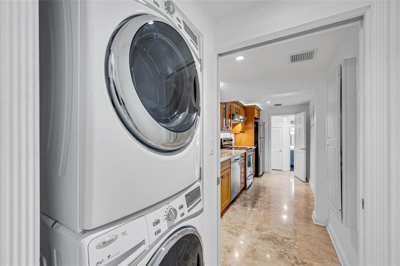 Fort Lauderdale, Florida, 33304, United States, 3 Bedrooms Bedrooms, ,3 BathroomsBathrooms,Residential,For Sale,1985546