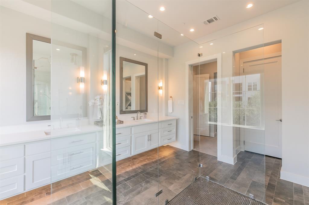 Dallas, Texas, 75204, United States, 3 Bedrooms Bedrooms, ,4 BathroomsBathrooms,Residential,For Sale,1848953