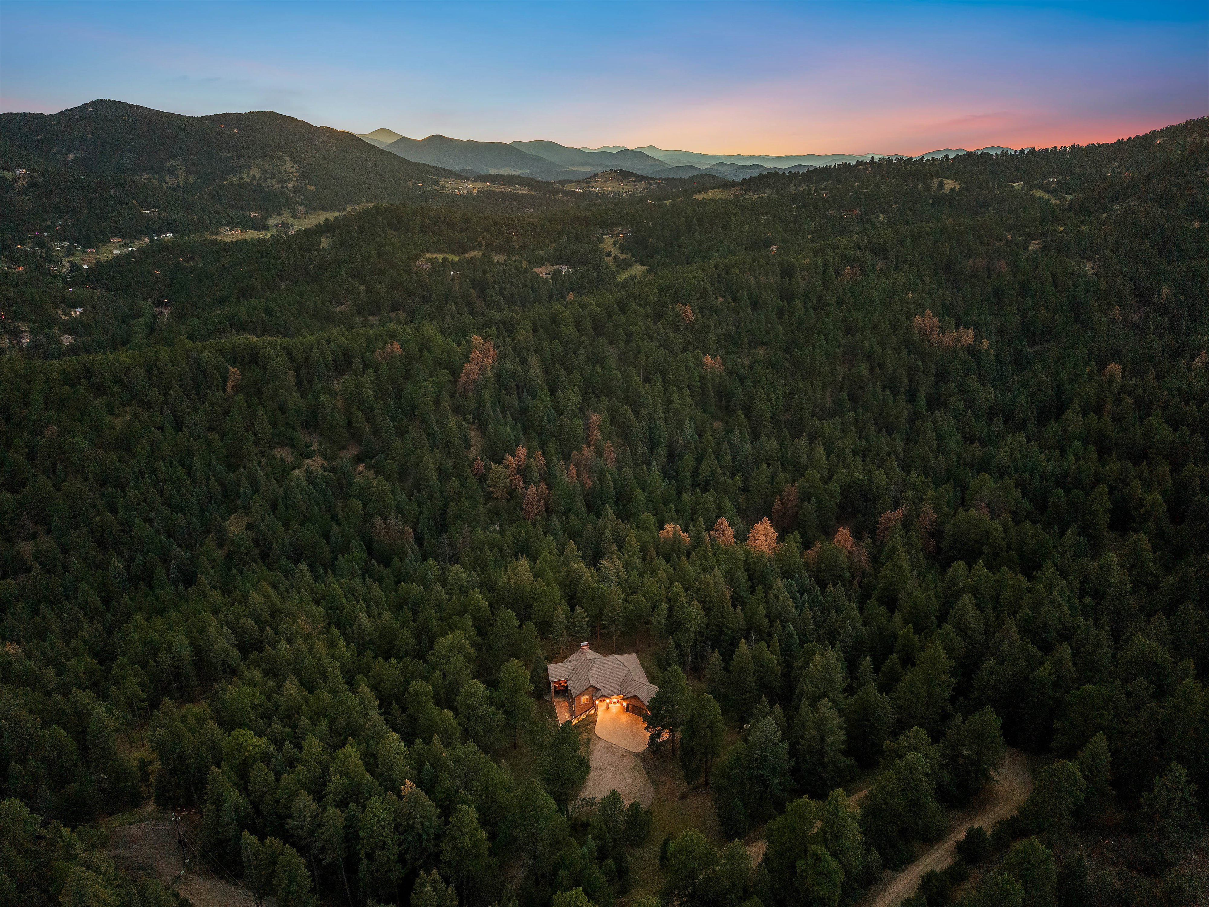  Extraordinary 20 Acre Mountain Estate Bordering Protected Wilderness - 物件實景