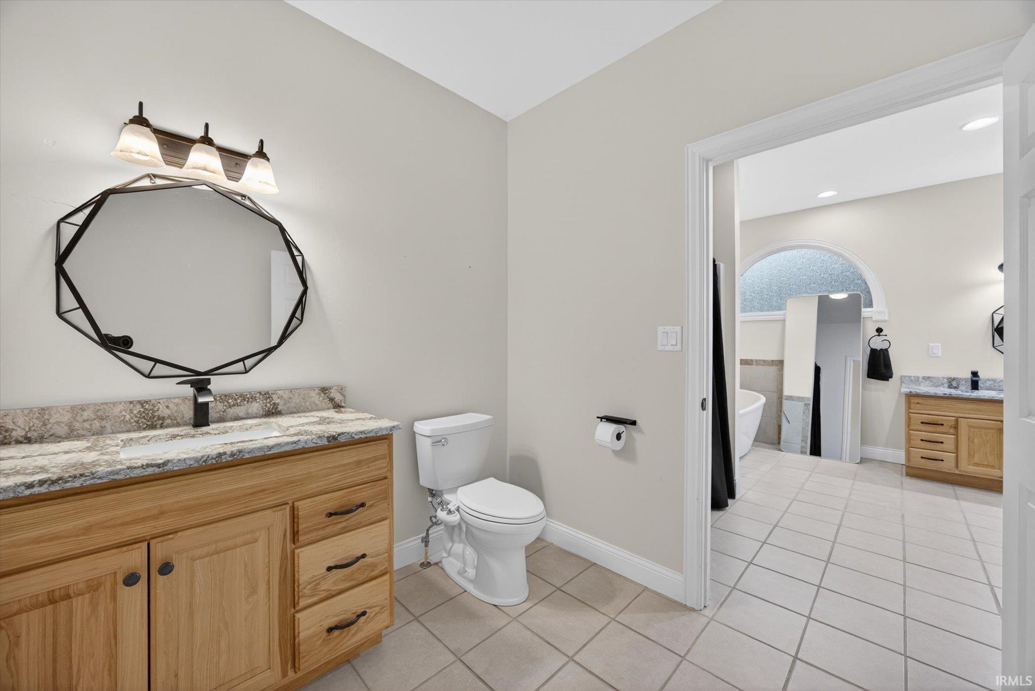 Bloomington, Indiana, 47401, United States, 4 Bedrooms Bedrooms, ,6 BathroomsBathrooms,Residential,For Sale,2048103