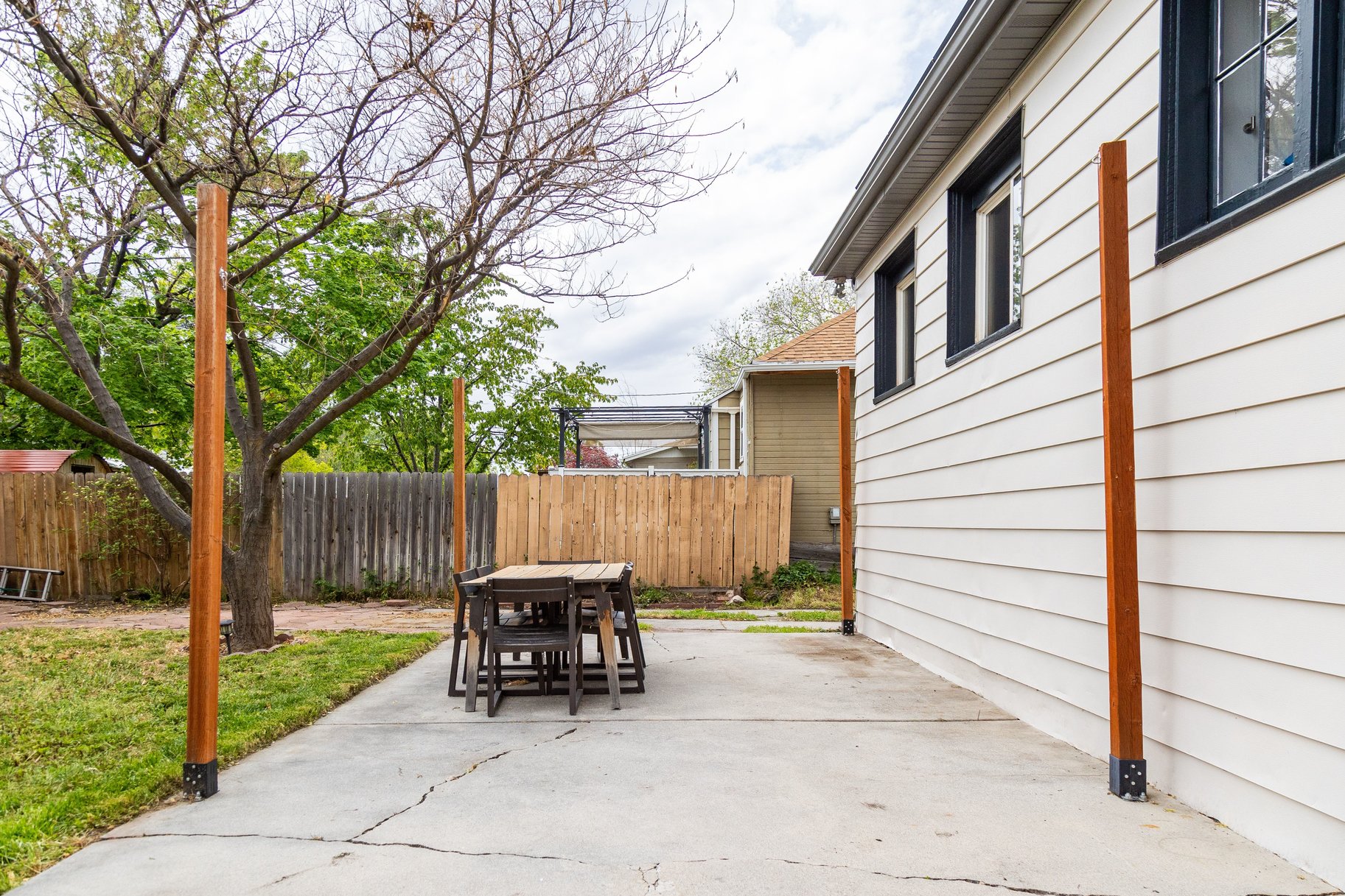  Incredibly Charming & Updated 1911 Bungalow Tree-Lined Streets - 物件實景