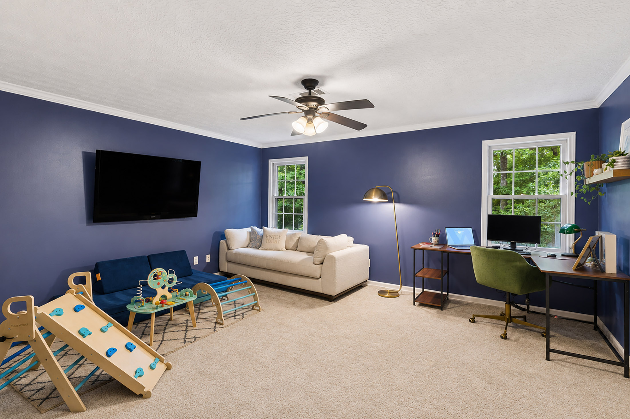  Charming Cape Cod Home Blends Comfort, Functionality and Location - 物件實景