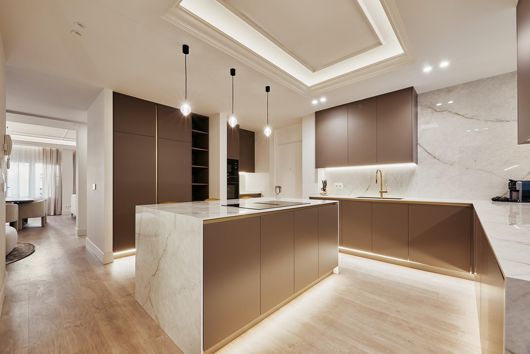  Elegant Renovated 5 Bedroom Apartment in Chamberí, Madrid - 物件實景