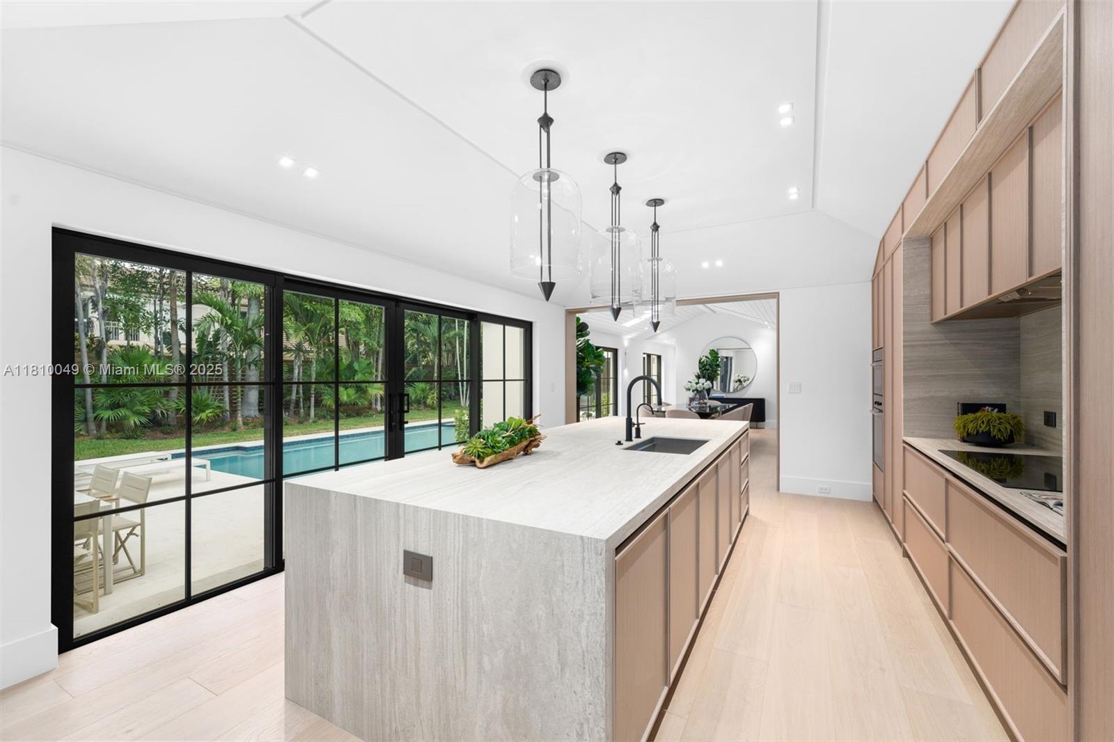 Miami, Florida, 33133, United States, 6 Bedrooms Bedrooms, ,8 BathroomsBathrooms,Residential,For Sale,1829232