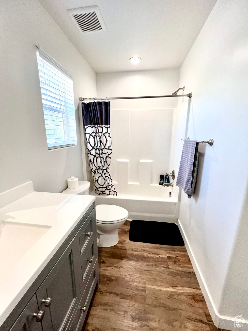 Elsinore, Utah, 84724, United States, 6 Bedrooms Bedrooms, ,4 BathroomsBathrooms,Residential,For Sale,1796854
