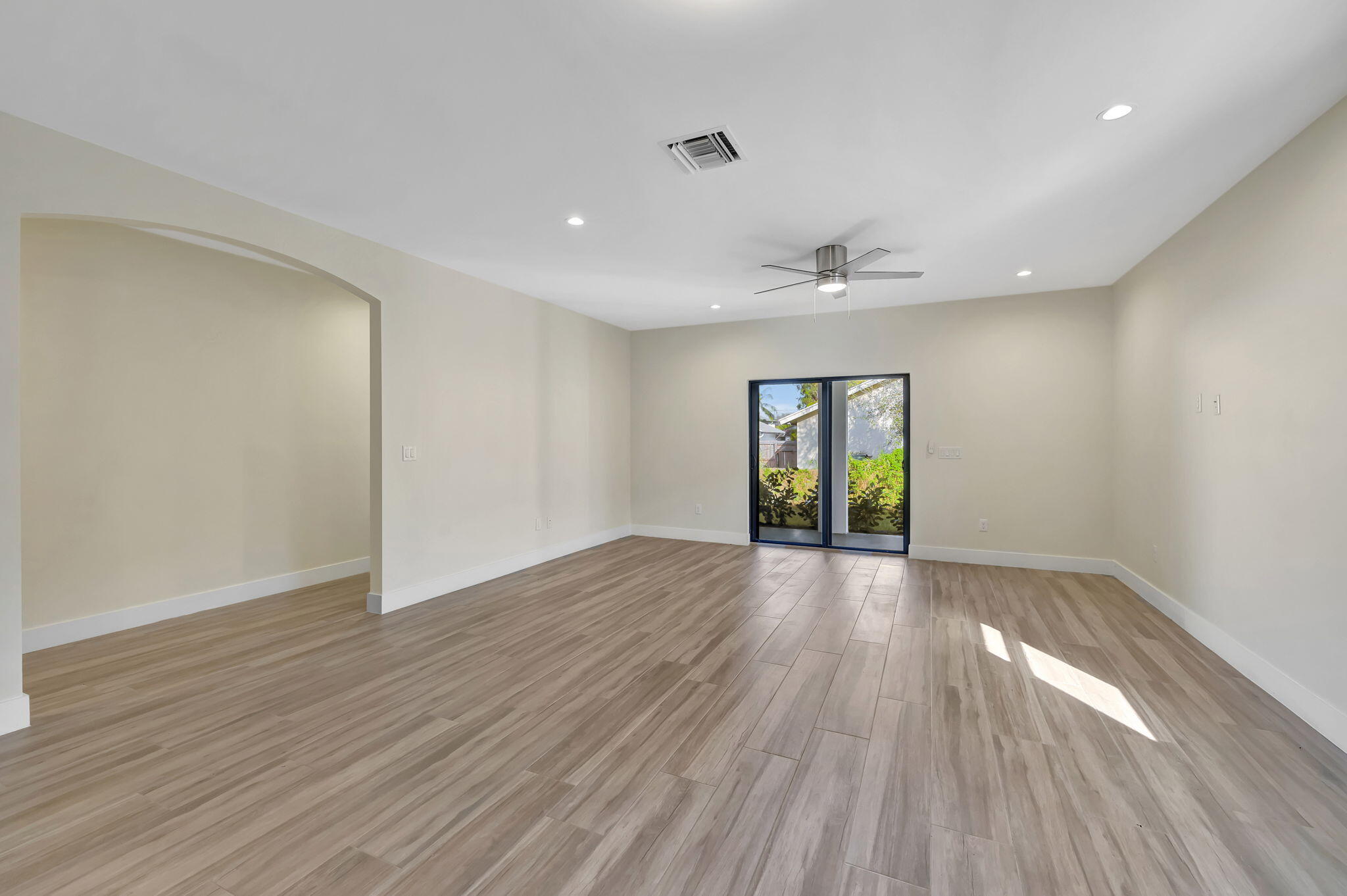 Delray Beach, Florida, 33444, United States, 3 Bedrooms Bedrooms, ,2 BathroomsBathrooms,Residential,For Sale,1690902