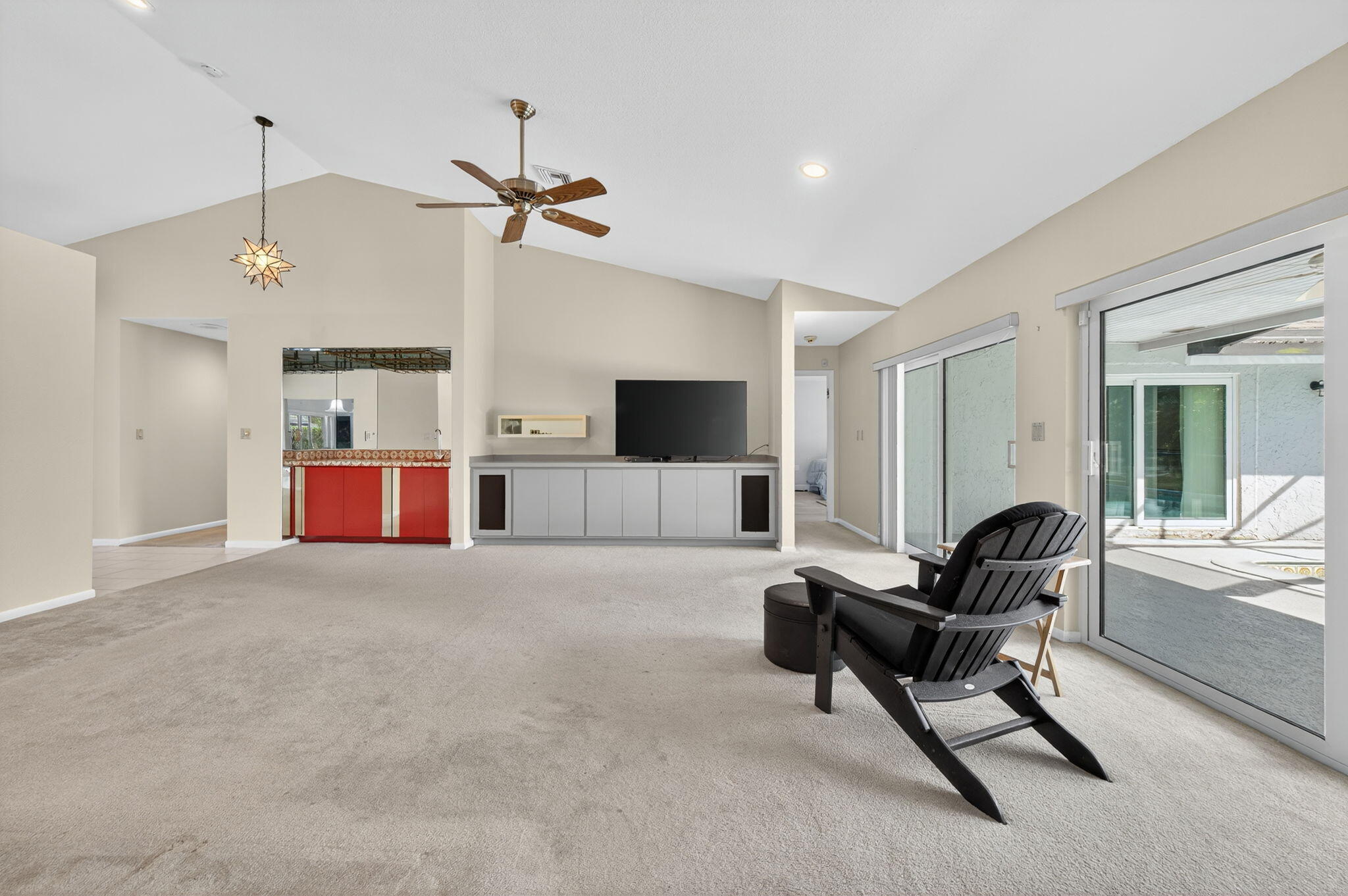 Coral Springs, Florida, 33071, United States, 4 Bedrooms Bedrooms, ,3 BathroomsBathrooms,Residential,For Sale,1989618