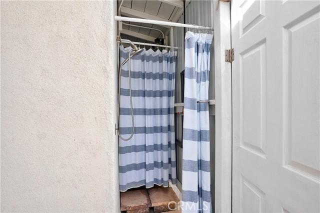 Fallbrook, California, 92028, United States, 2 Bedrooms Bedrooms, ,1 BathroomBathrooms,Residential,For Sale,1987666