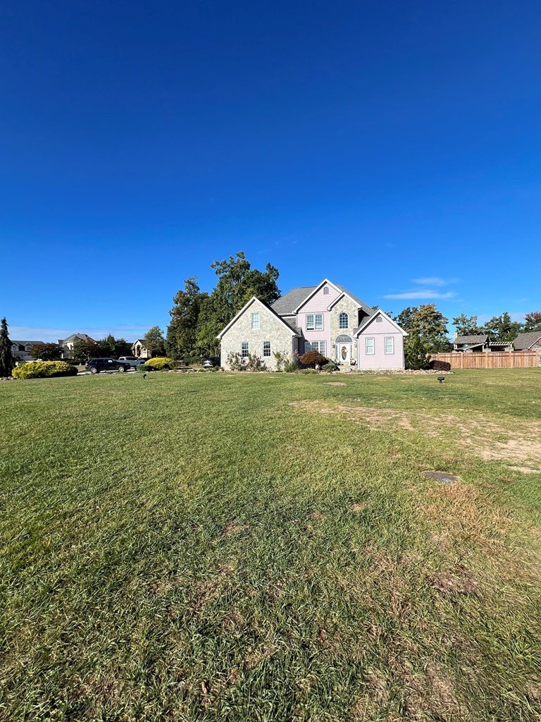 Prestonsburg, Kentucky, 41653, United States, 4 Bedrooms Bedrooms, ,4 BathroomsBathrooms,Residential,For Sale,1978376