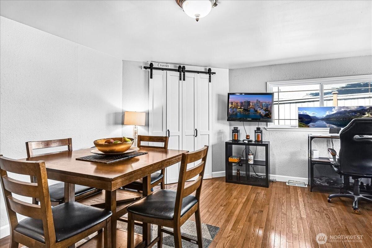 FEDERAL WAY, Washington, 98003, United States, 3 Bedrooms Bedrooms, ,3 BathroomsBathrooms,Residential,For Sale,1895483