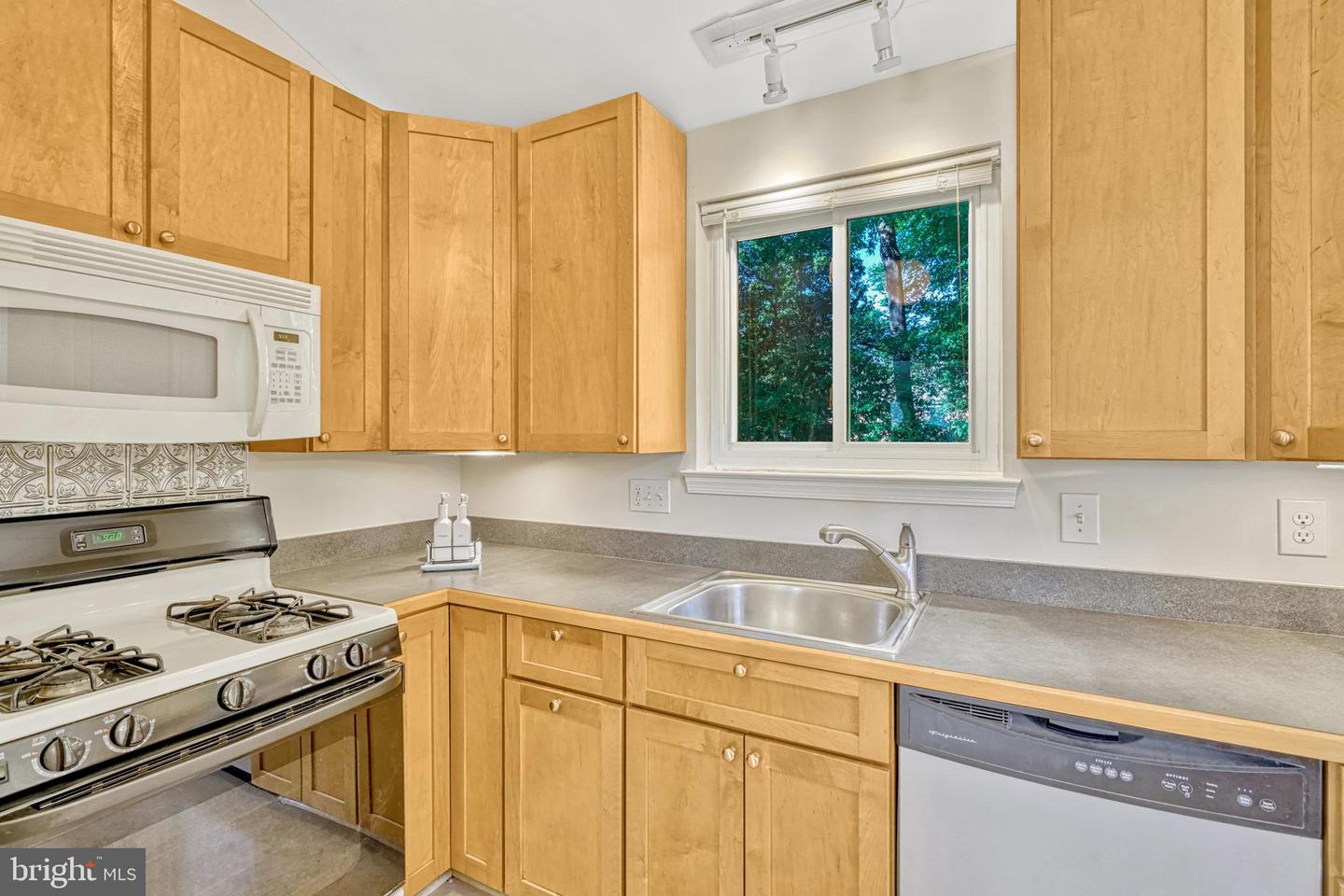 5508 Callander Drive, Springfield, Virginia, 22151, United States, 4 Bedrooms Bedrooms, ,3 BathroomsBathrooms,Residential,For Sale,5508 Callander Drive,1583814