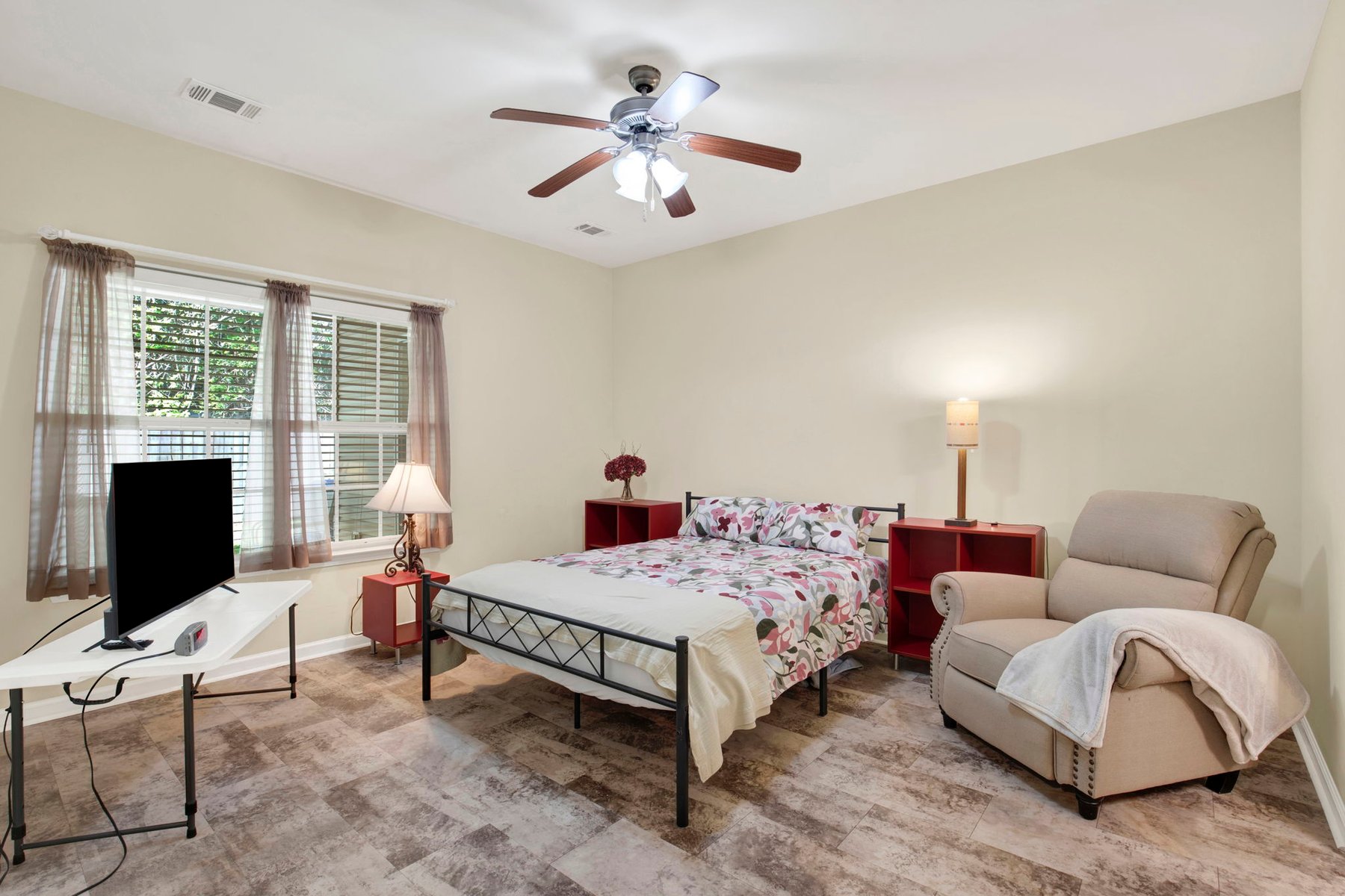  Townhouse is Perfect Blend of Comfort, Functionality and Charm - 物件實景