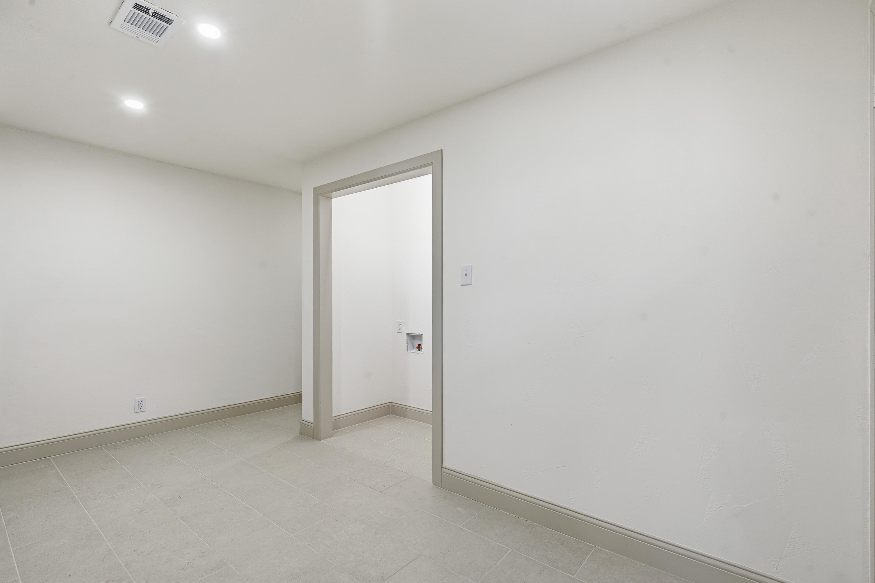  Move-In Ready on Volder Drive - 物件實景