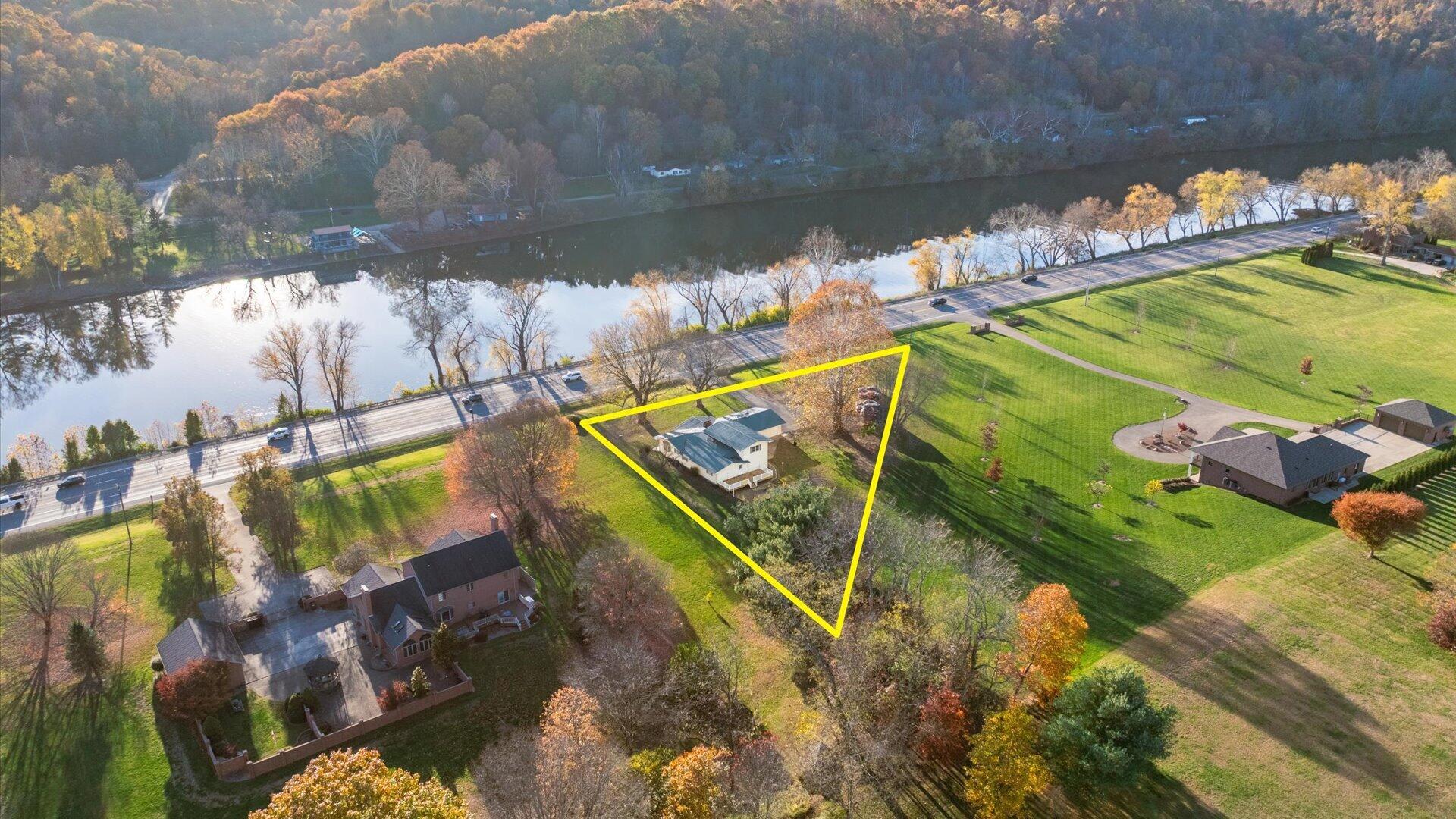 Zanesville, Ohio, 43701, United States, 5 Bedrooms Bedrooms, ,3 BathroomsBathrooms,Residential,For Sale,1988583