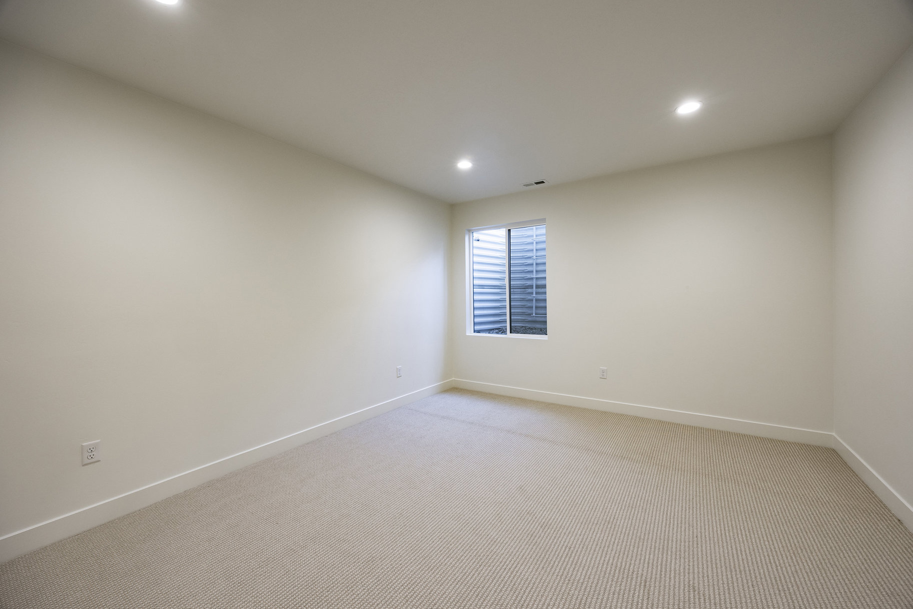  New Construction  Nightly Rental Approved  Prime Location - 物件實景