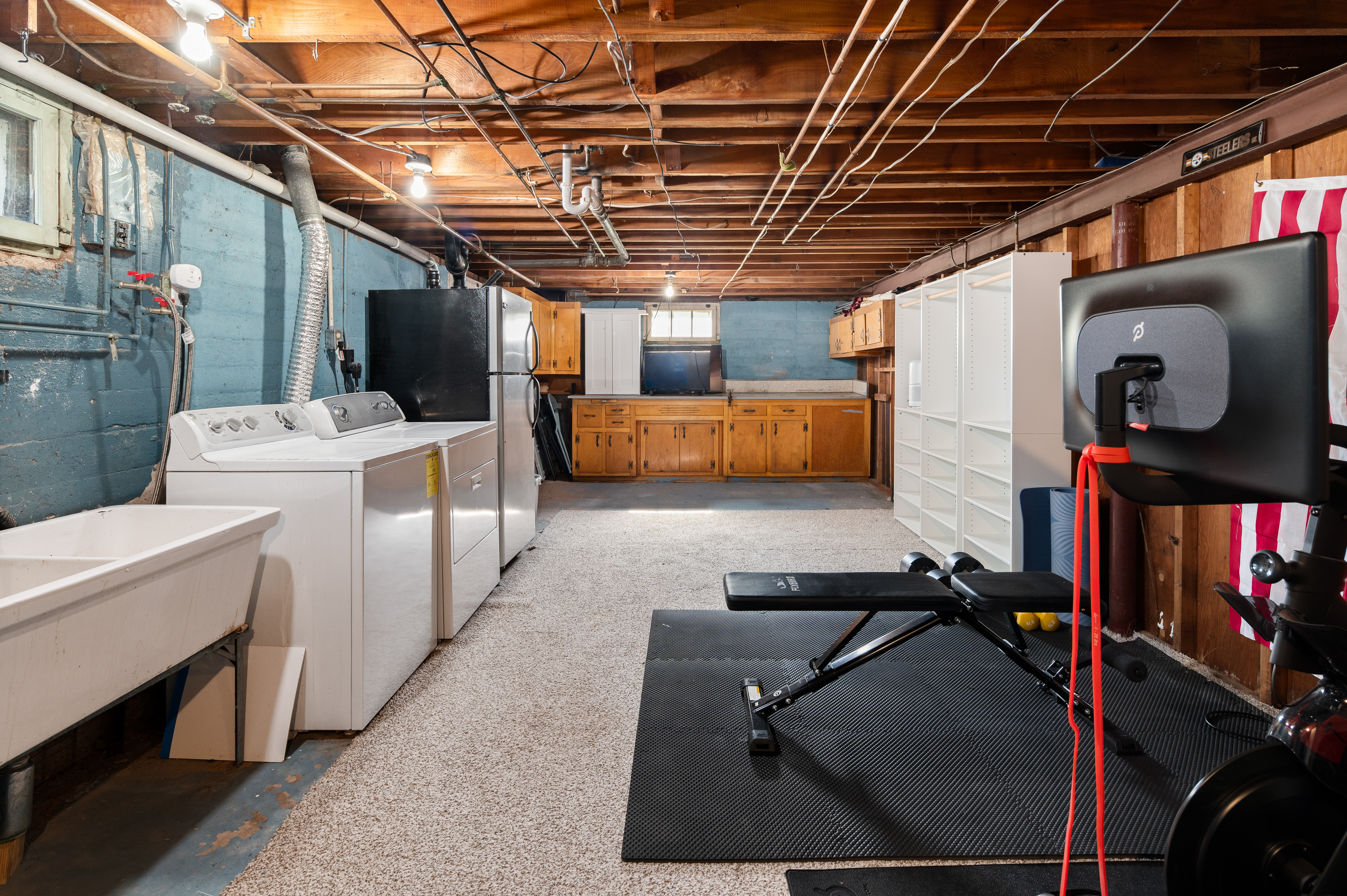  Fully modernized 3-bedroom ranch in a quiet, beautiful neighborhood. - 物件實景
