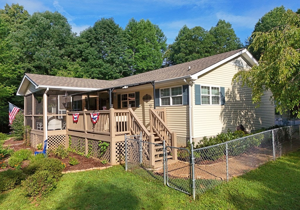 Driver Ave, Murphy, NC 28906 #1
