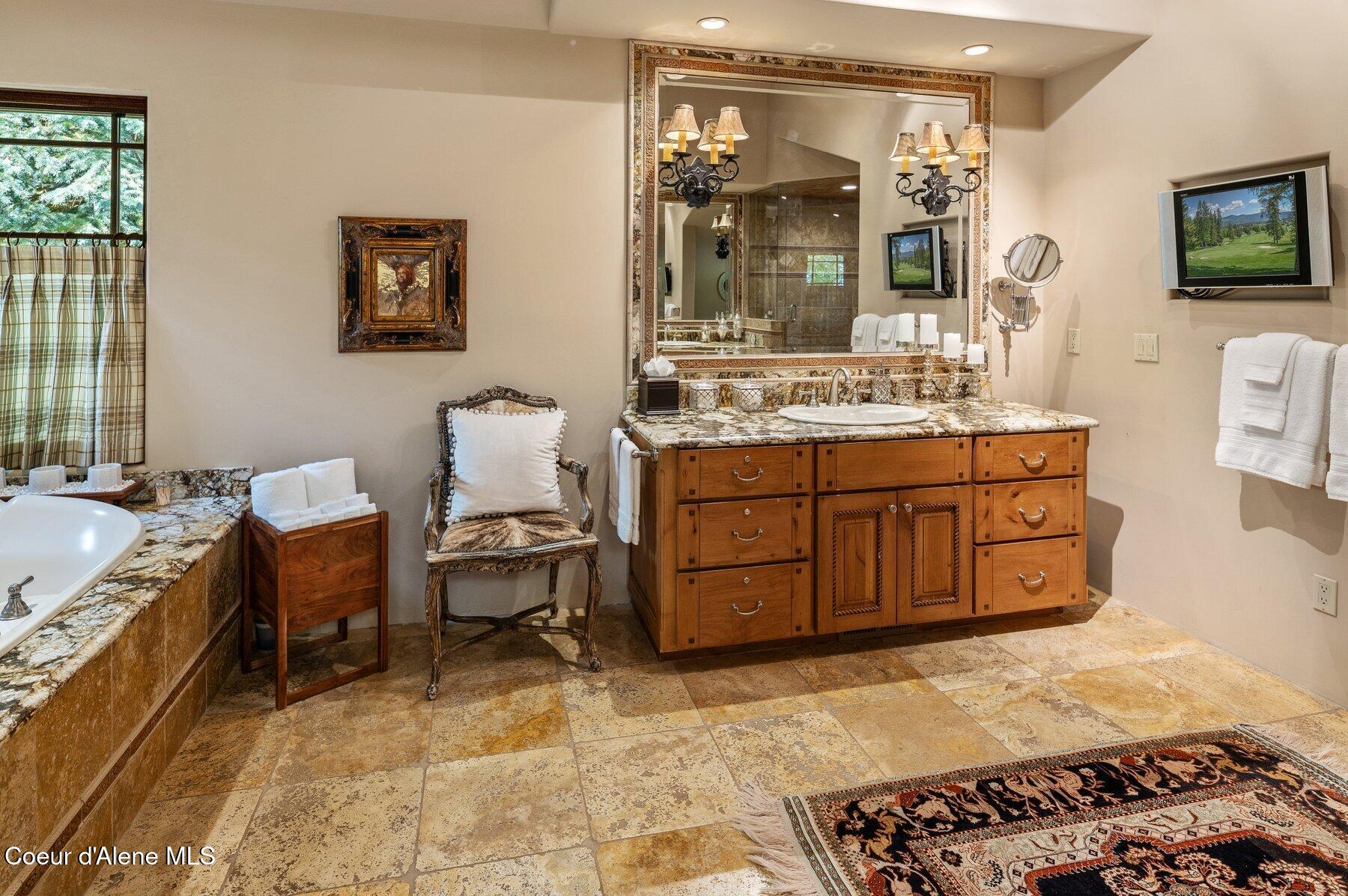 Coeur D'alene, Idaho, 83814, United States, 3 Bedrooms Bedrooms, ,1 BathroomBathrooms,Residential,For Sale,1837044