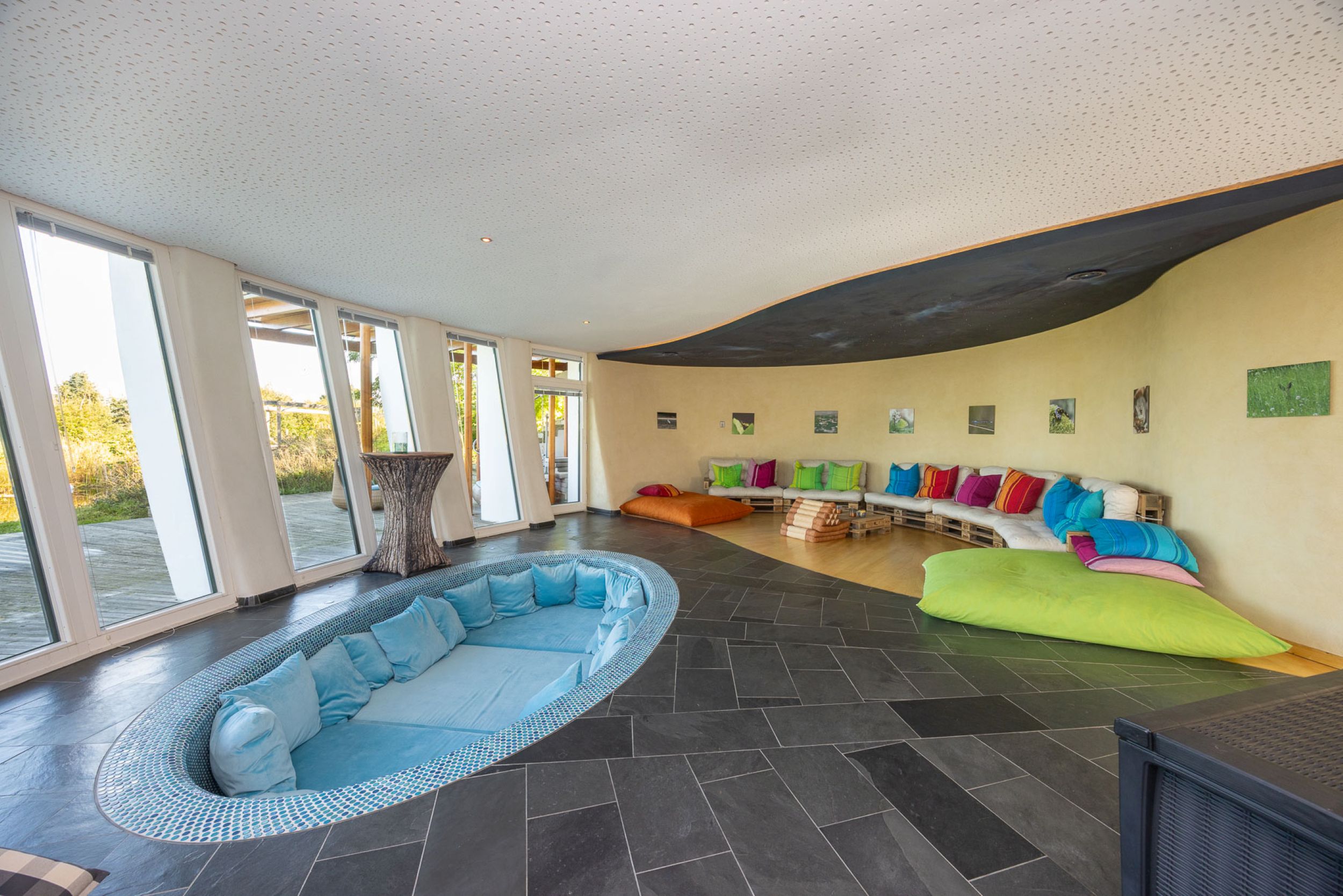  Architectural Haven of 536 m² – A Private Spa Retreat with Natural Swimming Pool - 物件實景