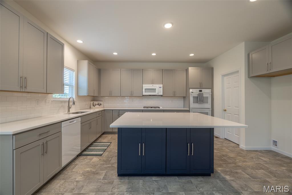 Wentzville, Missouri, 63385, United States, 4 Bedrooms Bedrooms, ,4 BathroomsBathrooms,Residential,For Sale,1948699